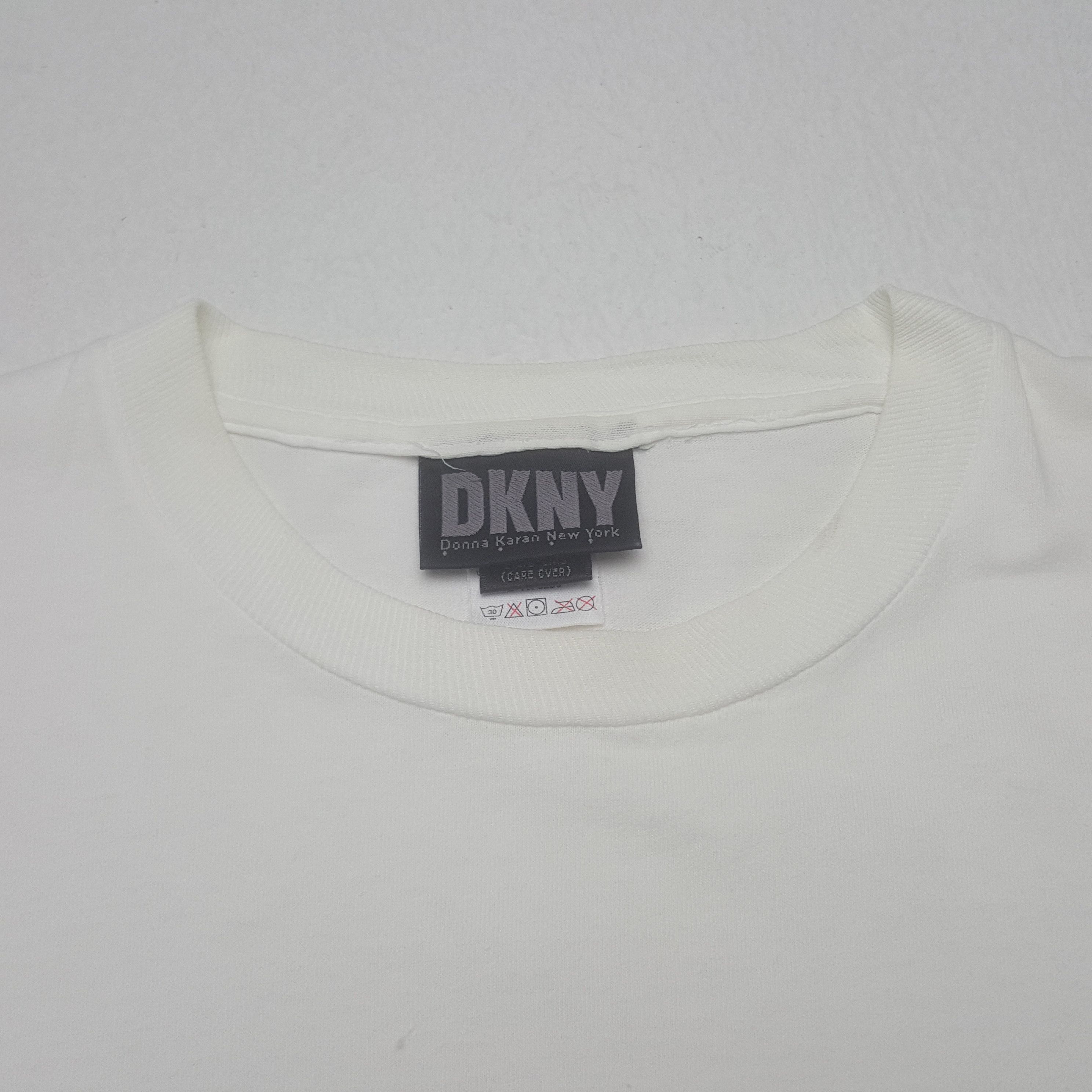 DKNY × Vintage Vintage DKNY Big Design Tshirt Size US L / EU 52-54 / 3 - 4 Thumbnail