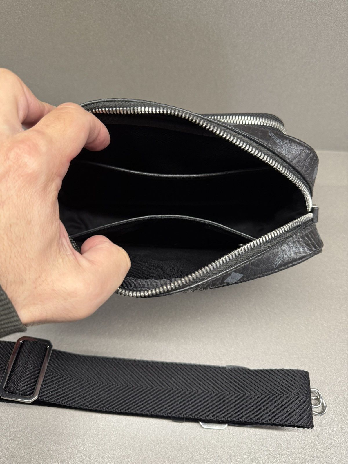 MCM MCM Visetos klassik Crossbody Black Size ONE SIZE - 10 Thumbnail
