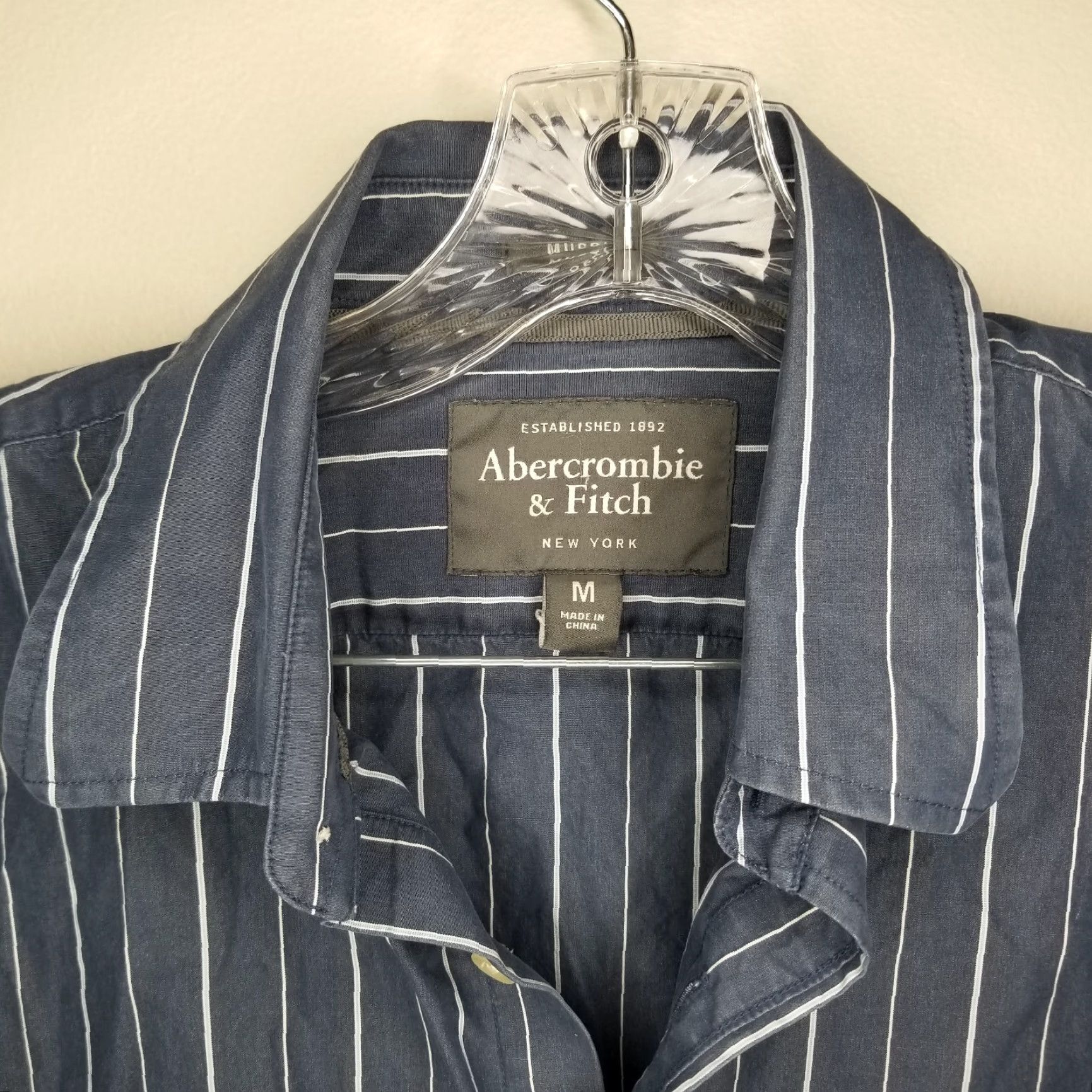 Abercrombie & Fitch Abercrombie & Fitch Mens Blue Striped Long Sleeve Muscle Button Up Size M Size US M / EU 48-50 / 2 - 3 Thumbnail