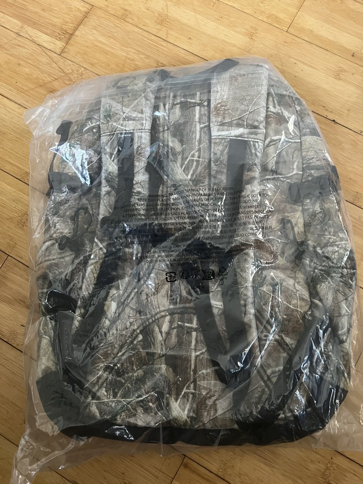 Supreme Supreme FW 2025 Camo Denim Backpack Size ONE SIZE - 2 Thumbnail