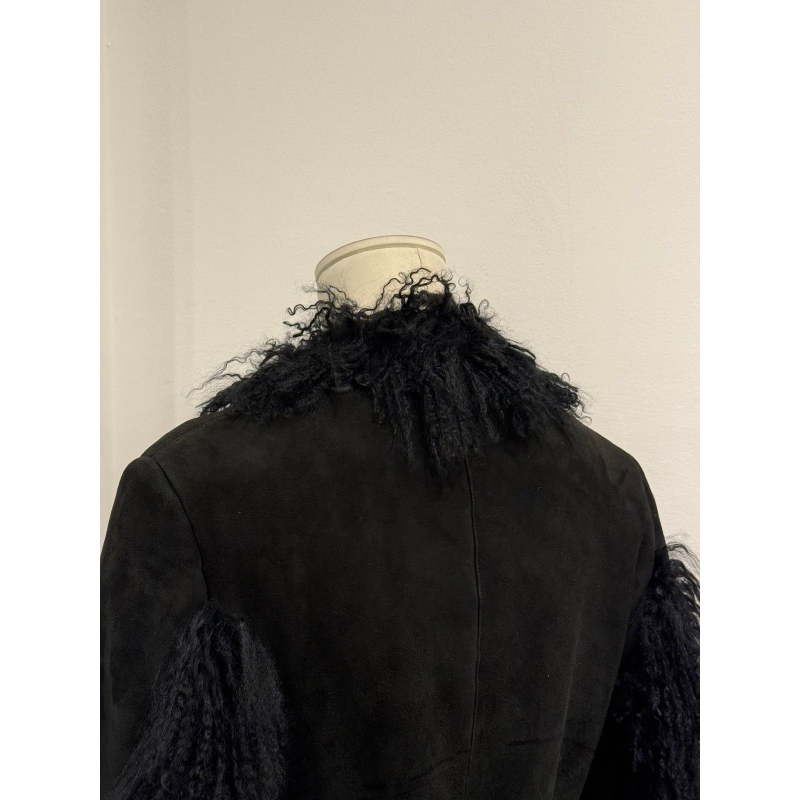 Gucci AW1999 Gucci by Tom Ford Runway mongolian fur leather jacket Size S / US 4 / IT 40 - 10 Thumbnail