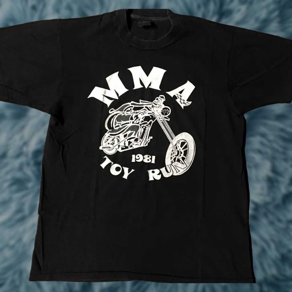 Vintage VINTAGE Modified Motorcycle Association Toy Run Biker Santa Faded Shirt S Mens Black 80s 90s Grunge Christmas Gift Shirt Size US S / EU 44-46 / 1 - 1 Thumbnail