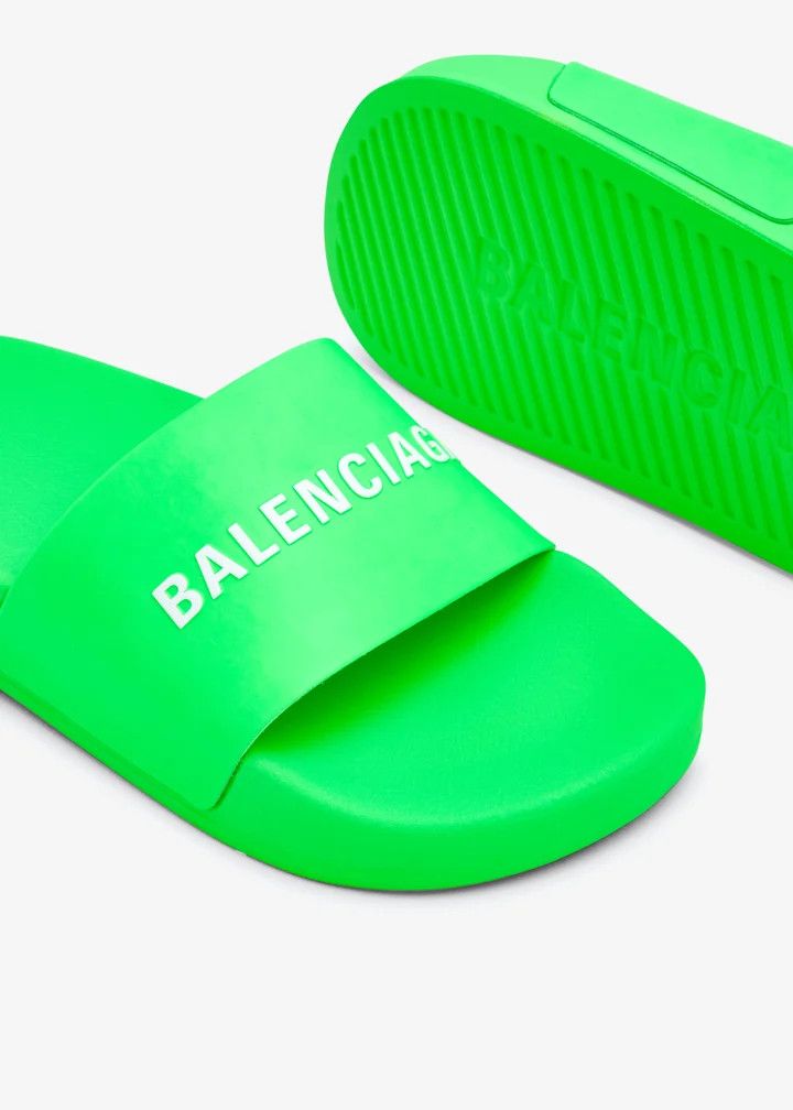 Balenciaga o1srvl11e0426 Size: KIDS 30 / Pool Slide Sandals in Green Size US 5 / EU 37 - 2 Thumbnail