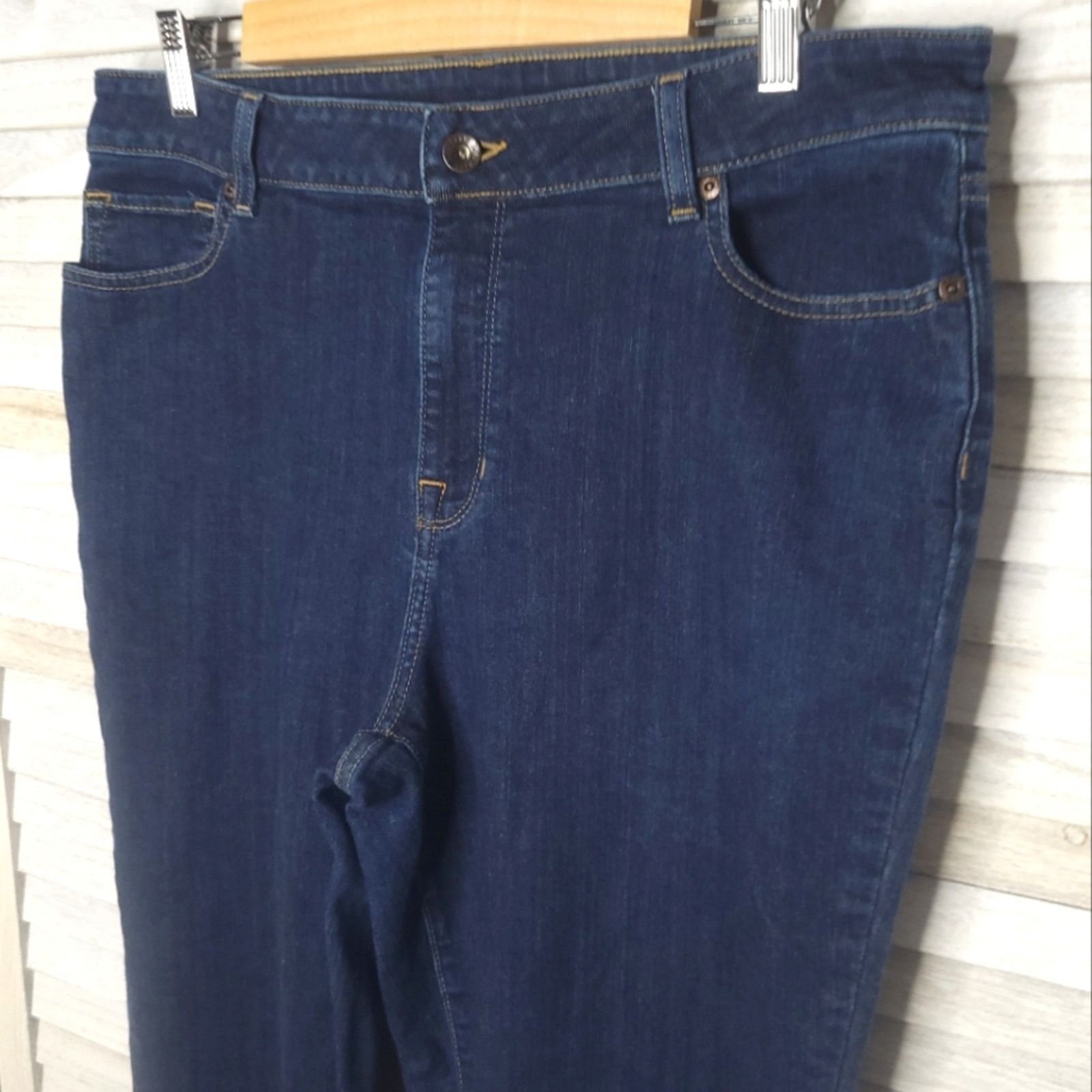 L.L. Bean LL Bean Favorite Fit Womens 16 Medium Tall Jeans High Rise Size 34" / US 12 / IT 48 - 2 Thumbnail