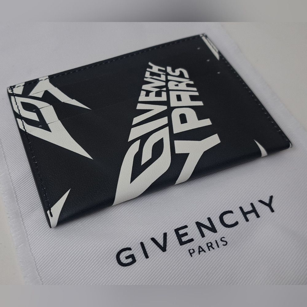 Givenchy Givenchy Paris Cardholder Wallet Pocket Calf Leather Access Size ONE SIZE - 1 Thumbnail