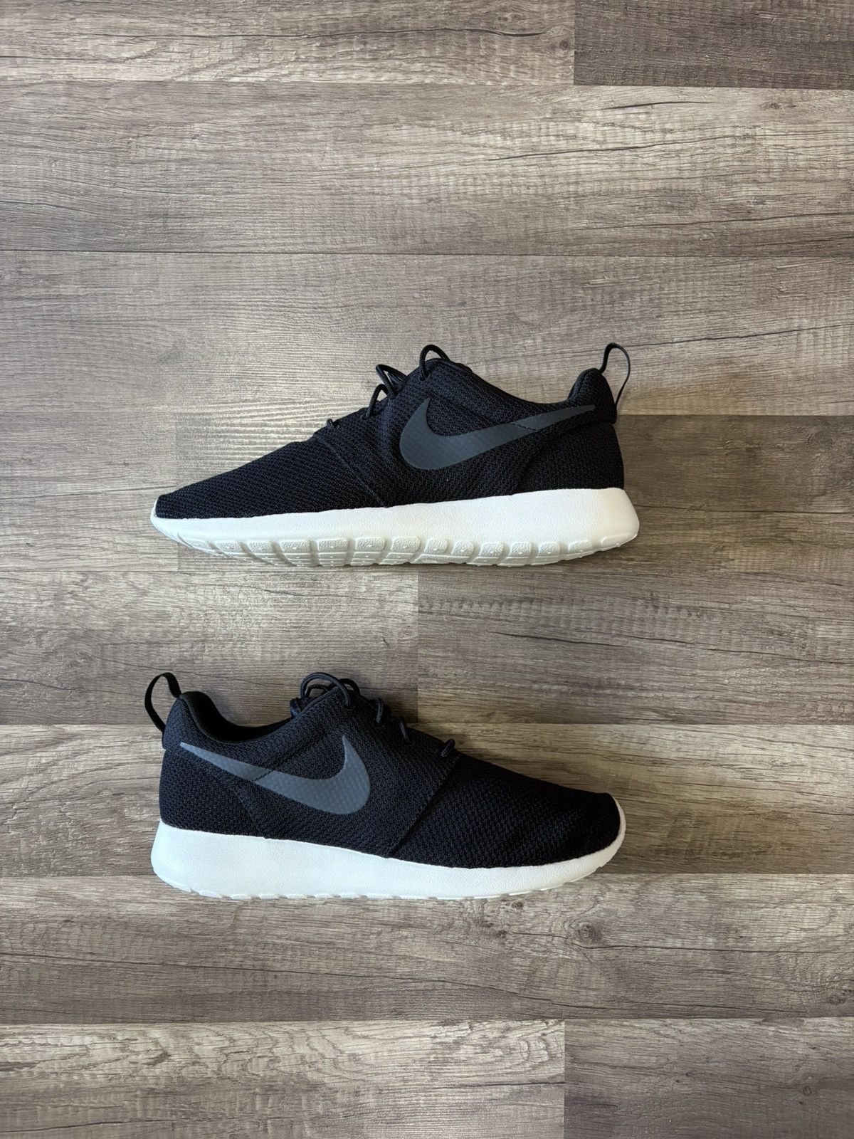 Nike Nike Roshe One Size US 10 / EU 43 - 1 Thumbnail