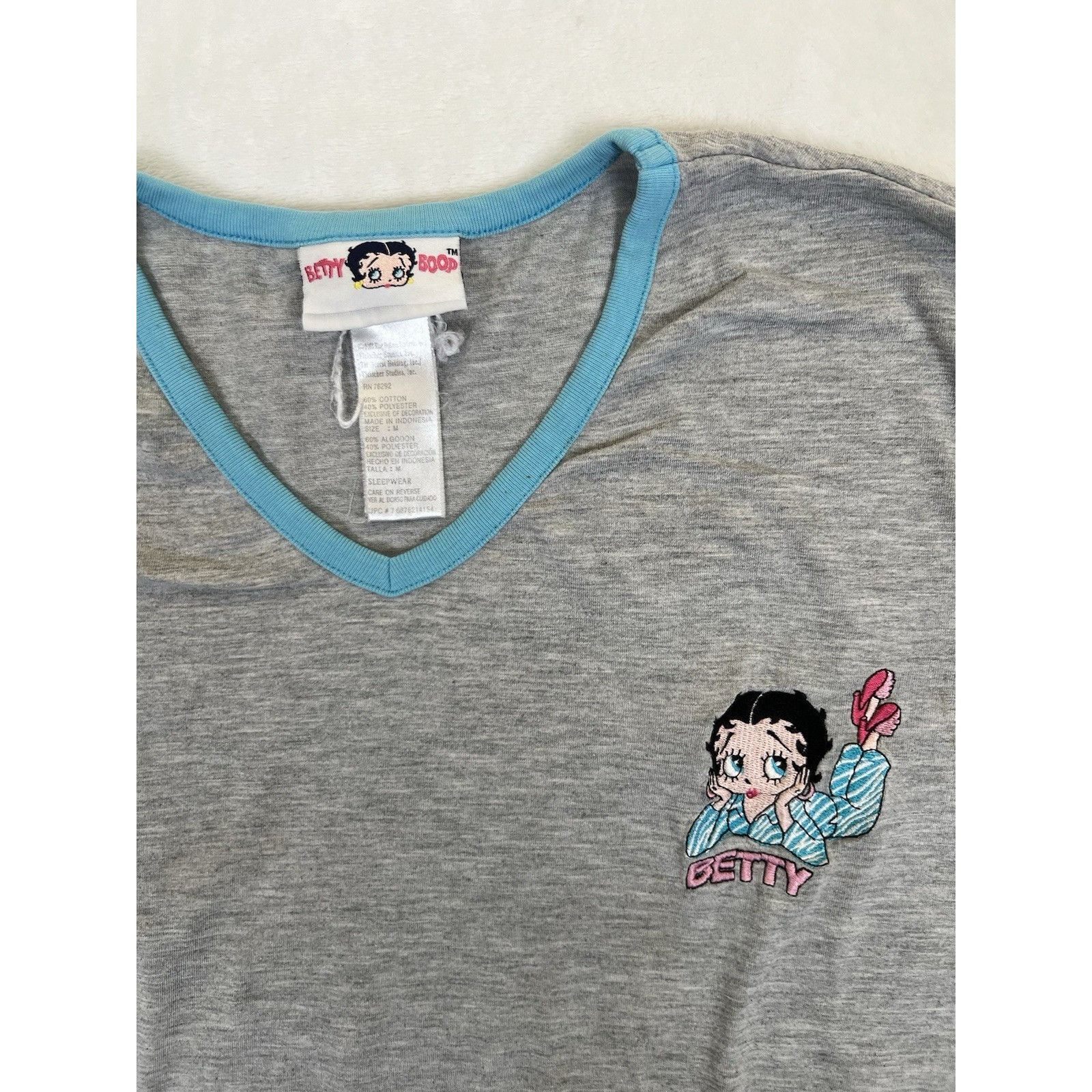 Other Vintage Betty Boop V-Neck T-Shirt Women’s Size Medium Gray E Size M / US 6-8 / IT 42-44 - 2 Thumbnail