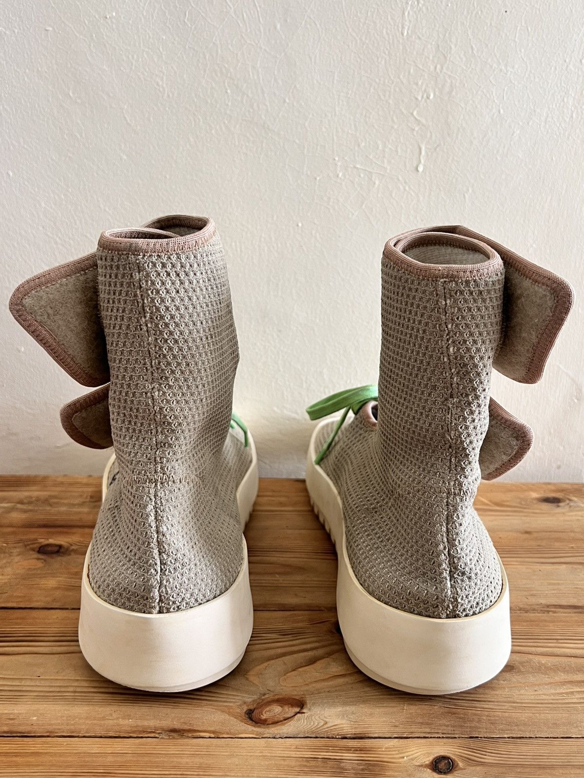 Off-White × Virgil Abloh Off-White MOTO WRAP Light Grey Size US 10 / EU 43 - 11 Thumbnail