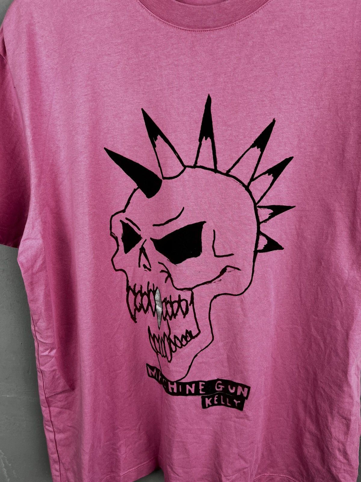 Designer × Vintage Machine Gun Kelly t shirt skylull emo style Size US L / EU 52-54 / 3 - 5 Thumbnail