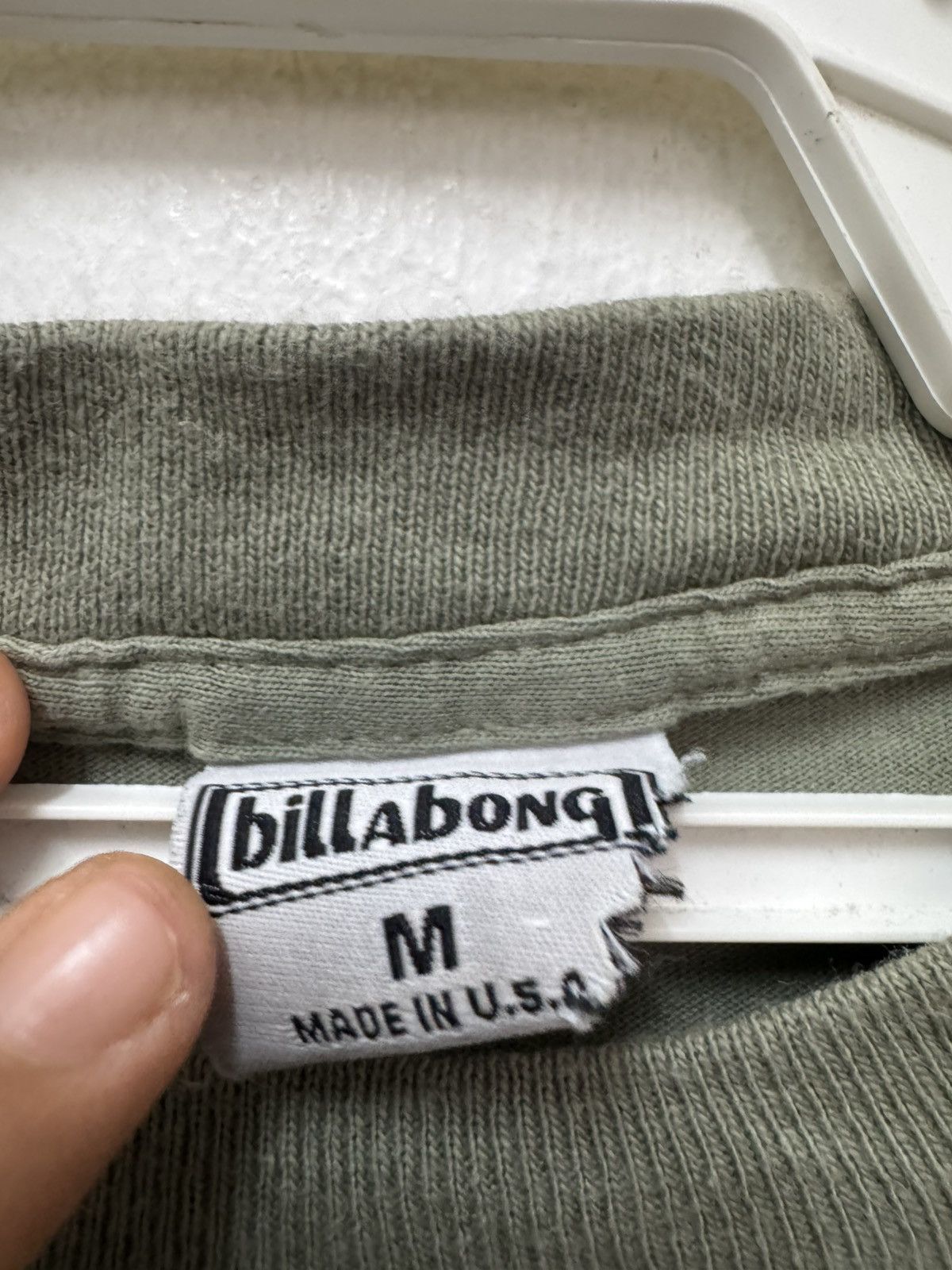 Billabong Vintage 90’s Billabong Surf Centre Logo T shirt Size US M / EU 48-50 / 2 - 5 Thumbnail