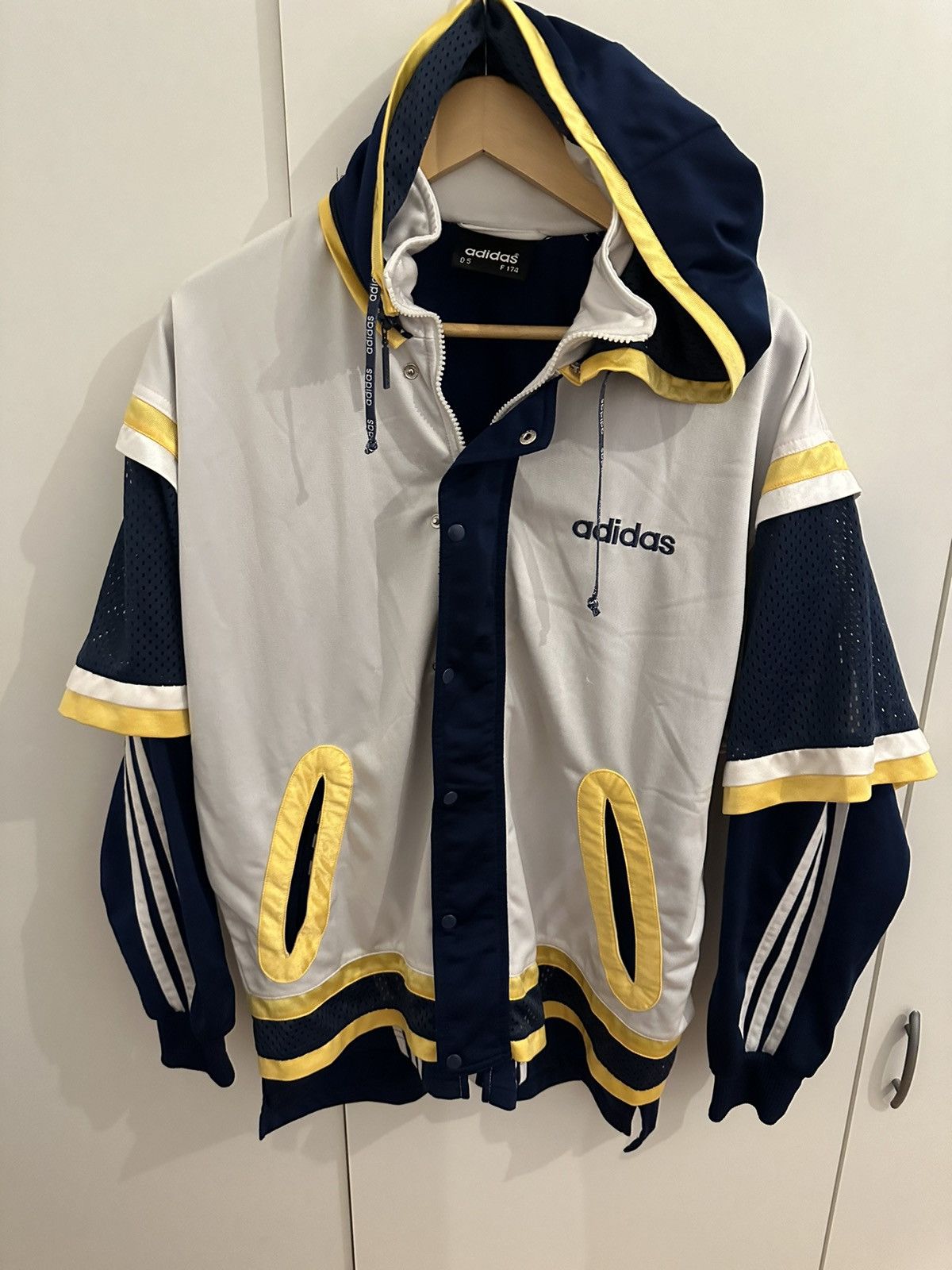 Adidas Adidas Jacket Size L Vintage vintage Retro Jacke Size US L / EU 52-54 / 3 - 3 Thumbnail