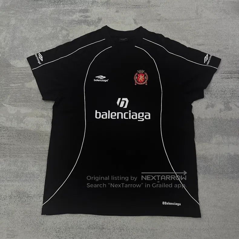 Balenciaga Balenciaga Manchester United Soccer Short Sleeve Size US L / EU 52-54 / 3 - 1 Thumbnail