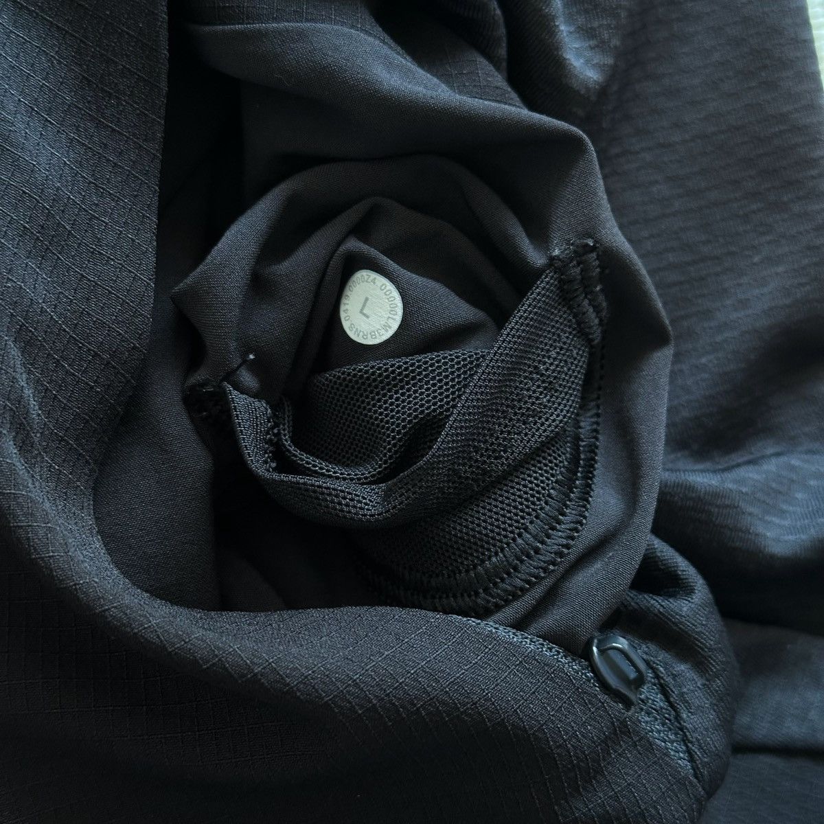 Lululemon Lululemon Mobility Obsidian Black Train Crew Neck Tshirt Size US L / EU 52-54 / 3 - 4 Thumbnail