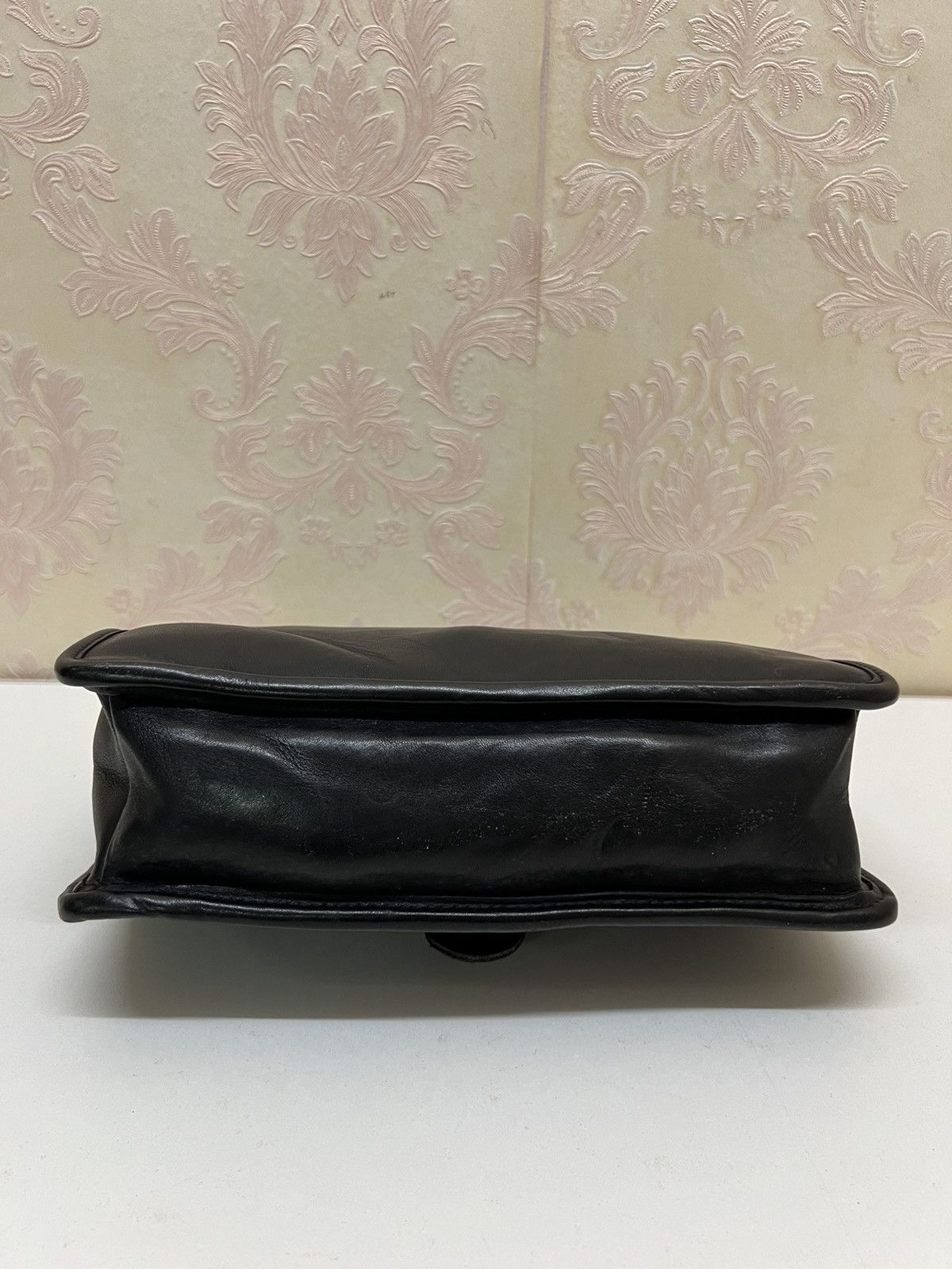 Coach Vintage Coach Leather Clutch Bag Size ONE SIZE - 6 Thumbnail