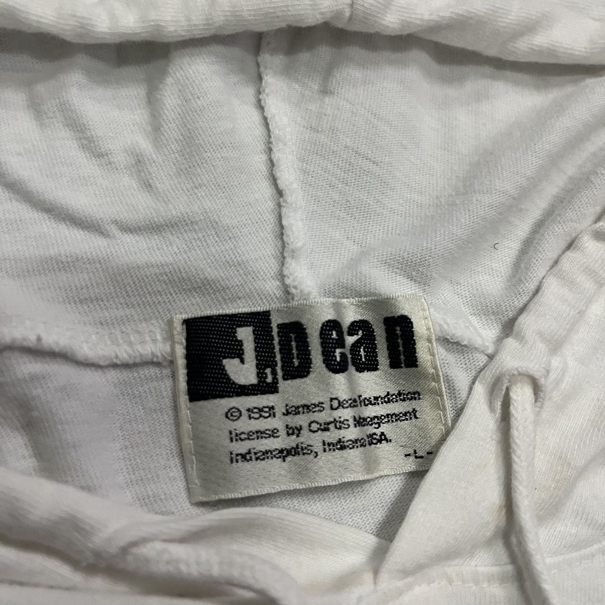 Vintage Vintage 1991 James Dean American Actor Hooded Tshirt Size US M / EU 48-50 / 2 - 9 Thumbnail