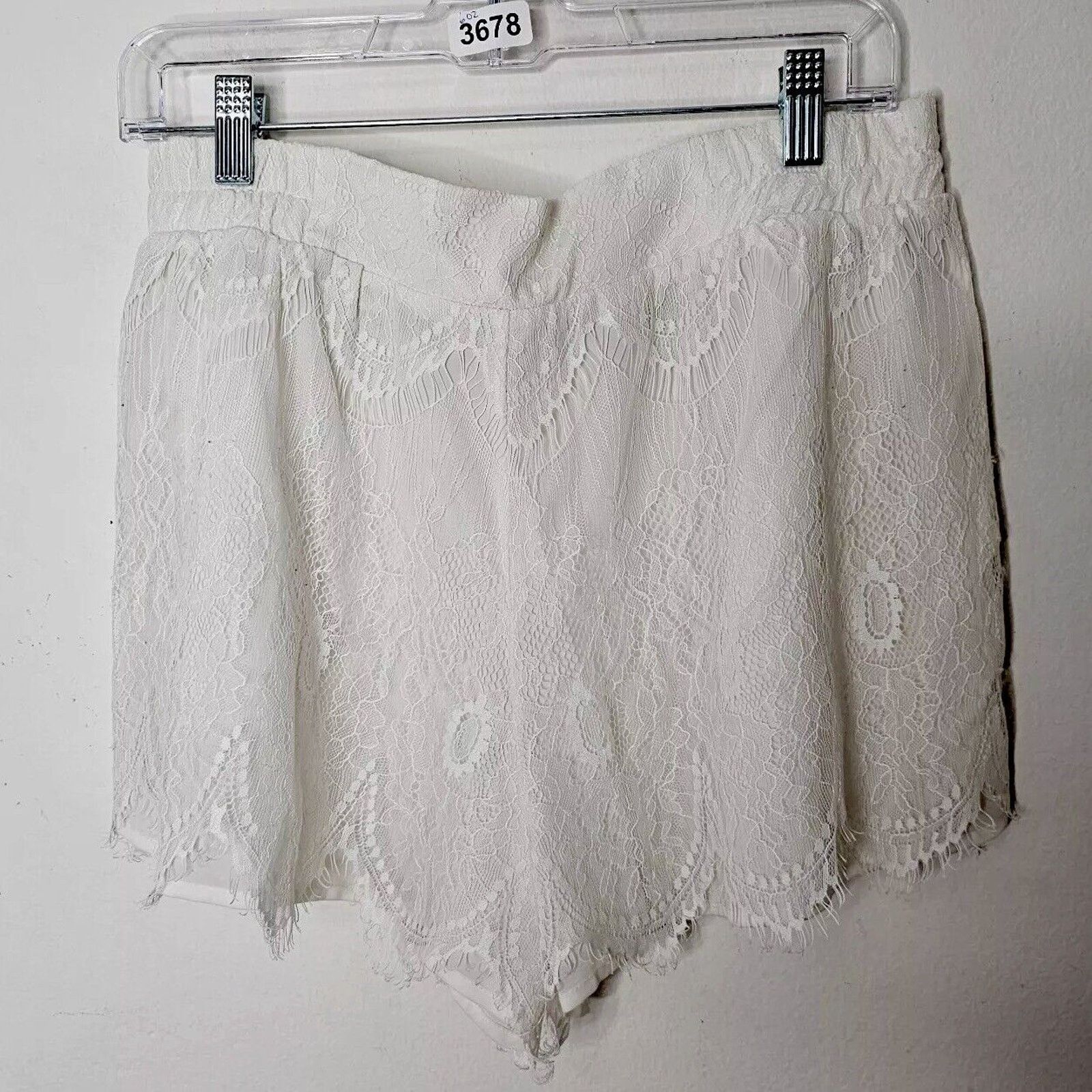 Other S.Y.L.K. Ivory Lace Raw Hem Elastic Waistband Lined Shorts L Size 34" / US 12 / IT 48 - 5 Thumbnail