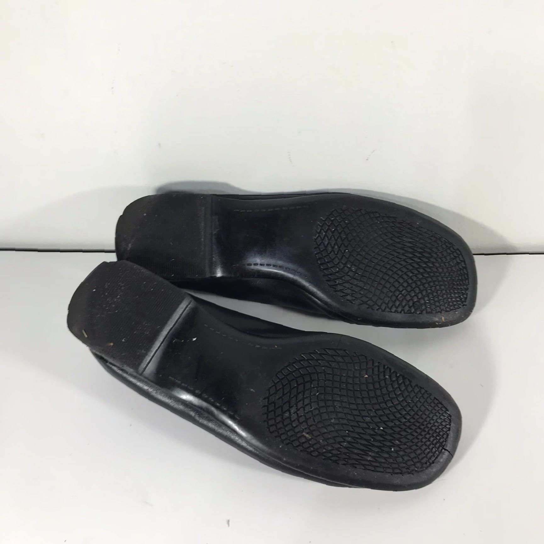 Vintage Bass Women’s Leather Loafers Size 6.5M Black Slip-On Comfort Casual Dress Shoes Size US 6.5 / IT 36.5 - 7 Thumbnail