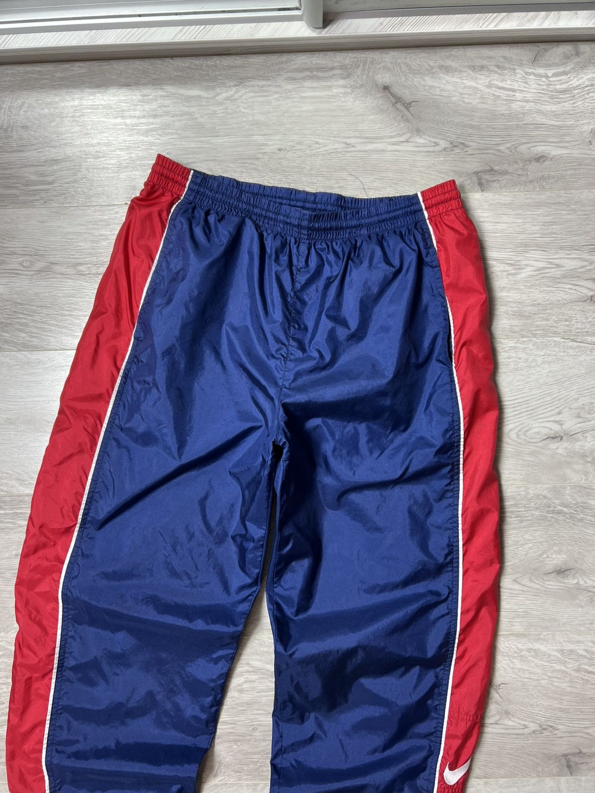 Nike 90s Vintage Nike Drill Nylon Track Suit Embroidered Big Logo Size US L / EU 52-54 / 3 - 14 Thumbnail