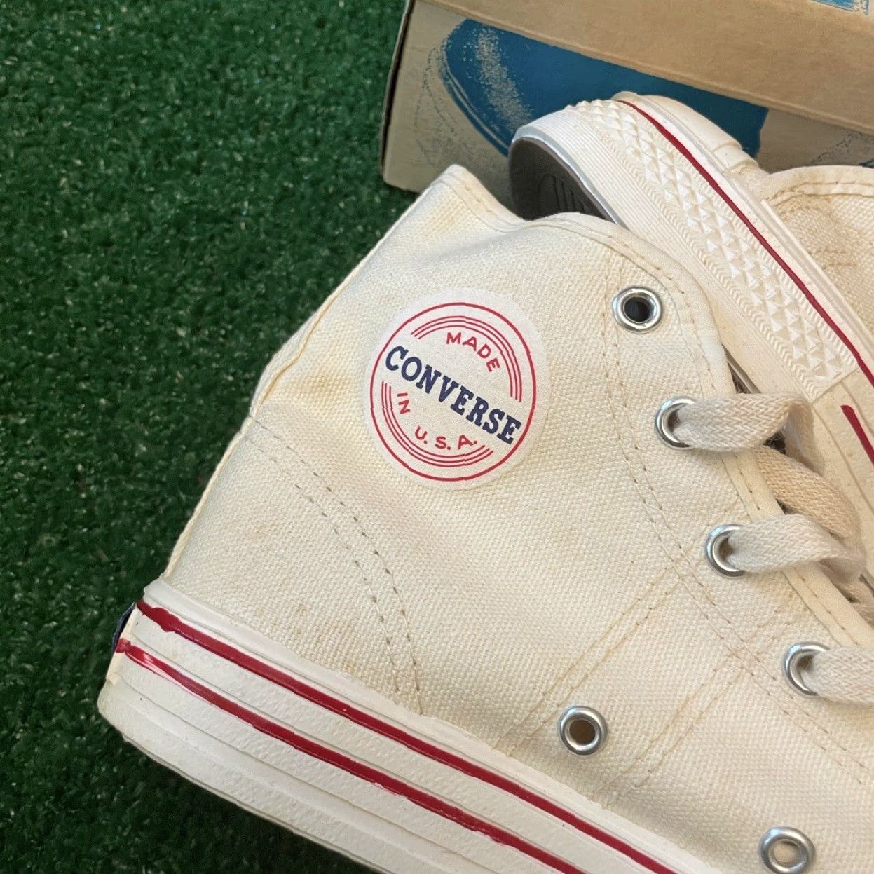 Converse VINTAGE Converse Made In USA High Fast Break Canvas Rare Old Stock Size 3.5 Men Sneakers Basketball 60s 70s 80s Chuck Taylor Dr J Size US 5 / EU 37 - 5 Thumbnail