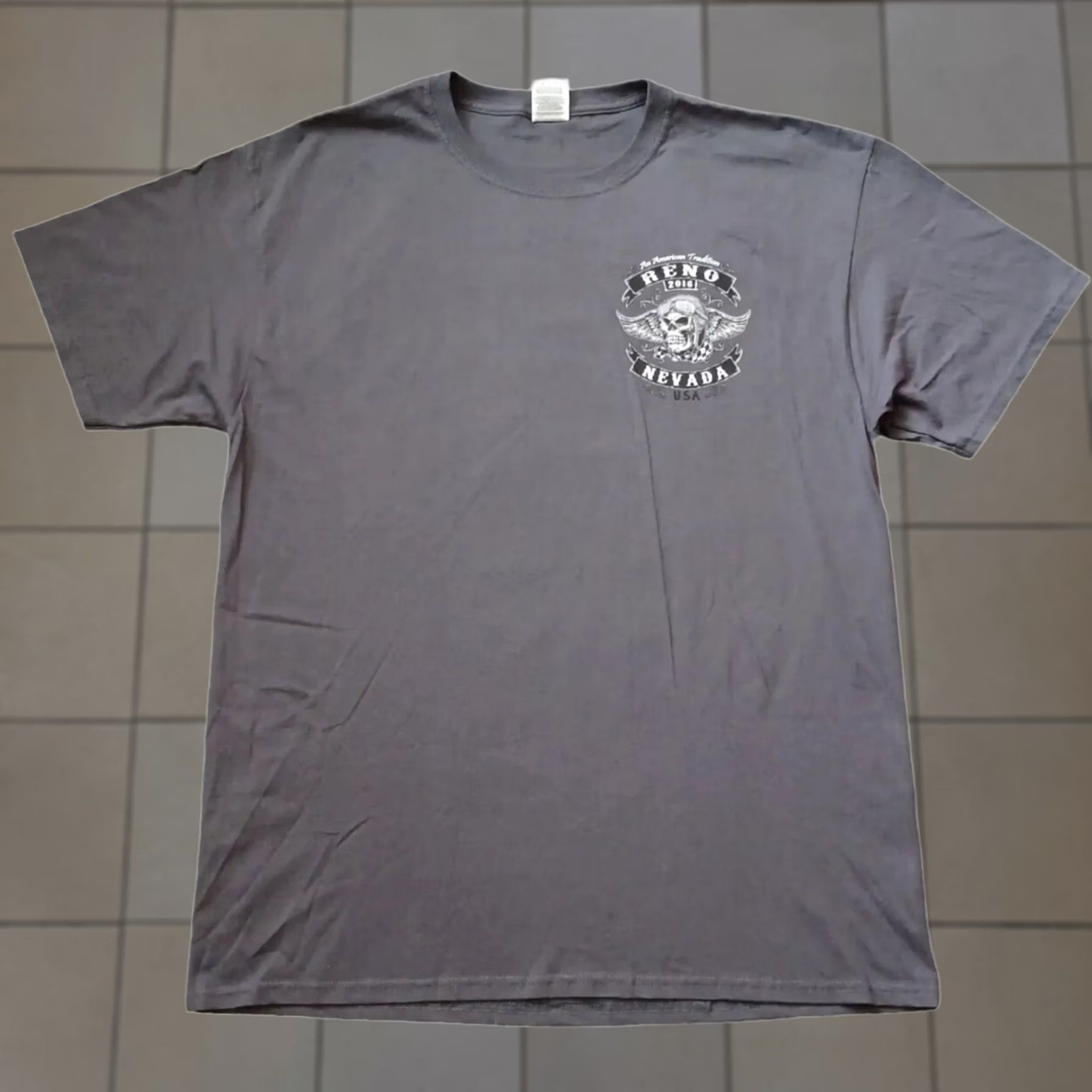 Fruit Of The Loom Reno Nevada Shirt Men L Gray Double Side Graphic Skull Wings Logo 2016 Fruit of the Loom T-Shirt Size US L / EU 52-54 / 3 - 1 Thumbnail