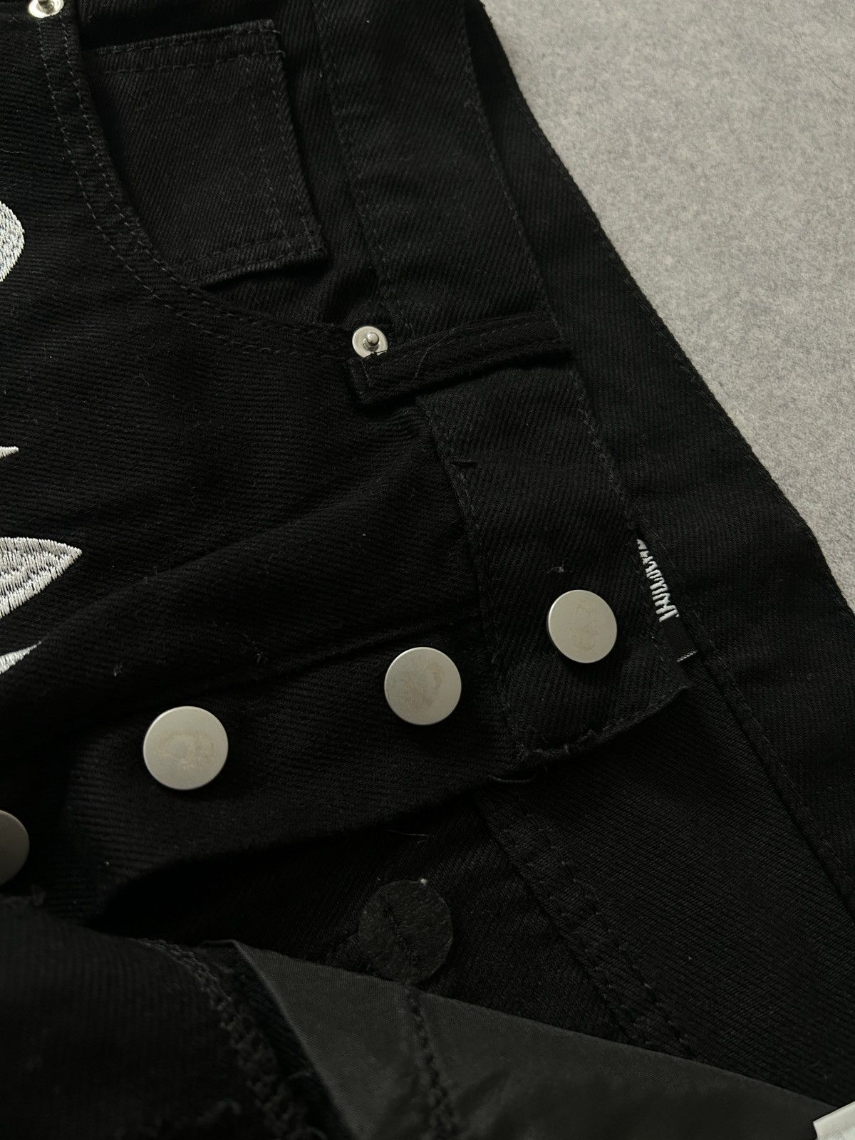 Revenge Revenge embroidered jeans denim black jeans Size US 31 - 6 Thumbnail