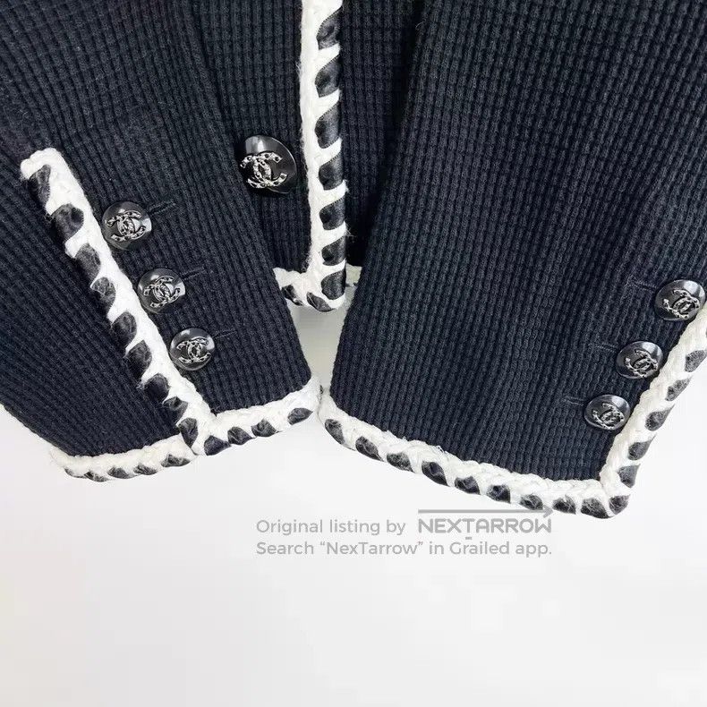Chanel Chanel Early Spring Vacation Series Black and White waffe Size XS / US 0-2 / IT 36-38 - 5 Thumbnail