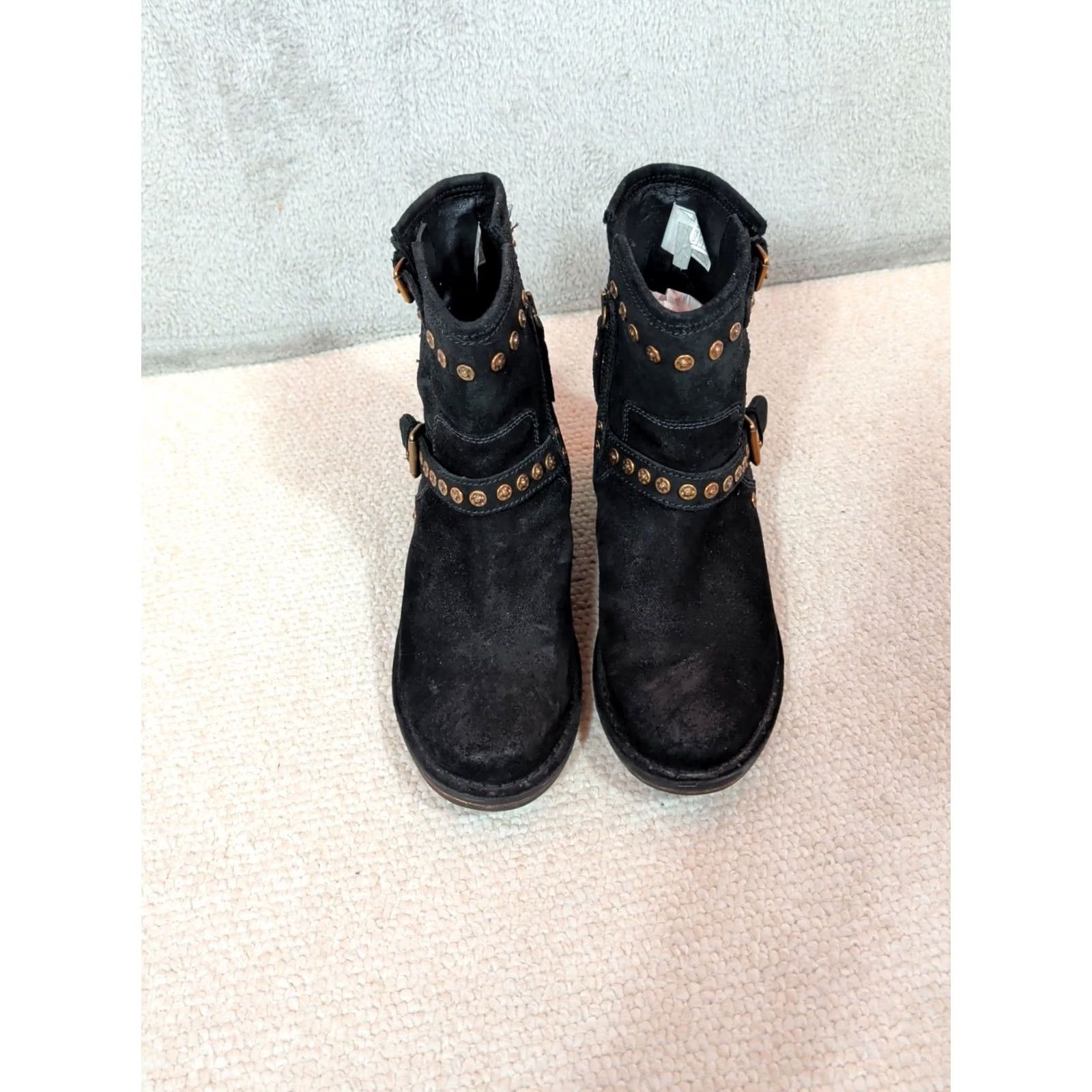 Ugg UGG Womens Black Suede Leather Sheepskin Biker Boot Sz 9 Fabrizia Studs Moto Size US 9 / IT 39 - 3 Thumbnail