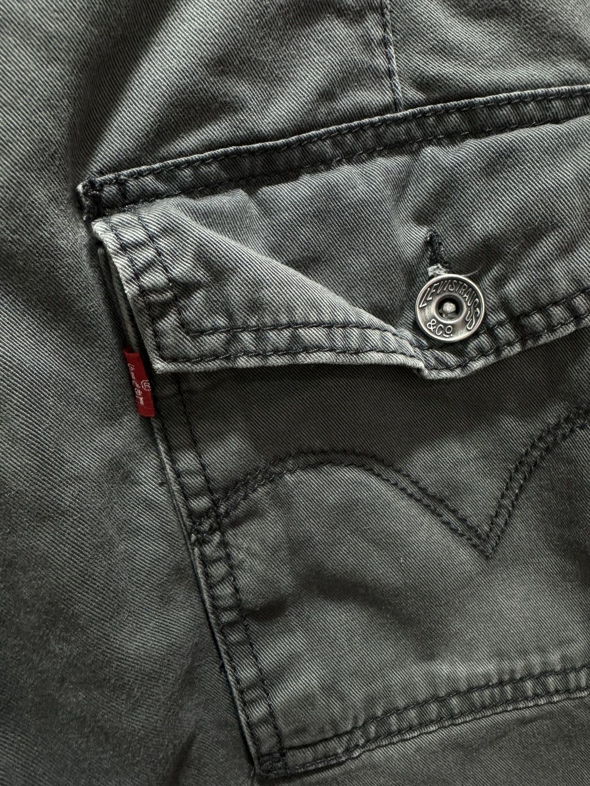 Levi's × Levi's Vintage Clothing × Vintage VINTAGE LEVIS CARGO SHORT PANTS Size US 34 / EU 50 - 8 Thumbnail