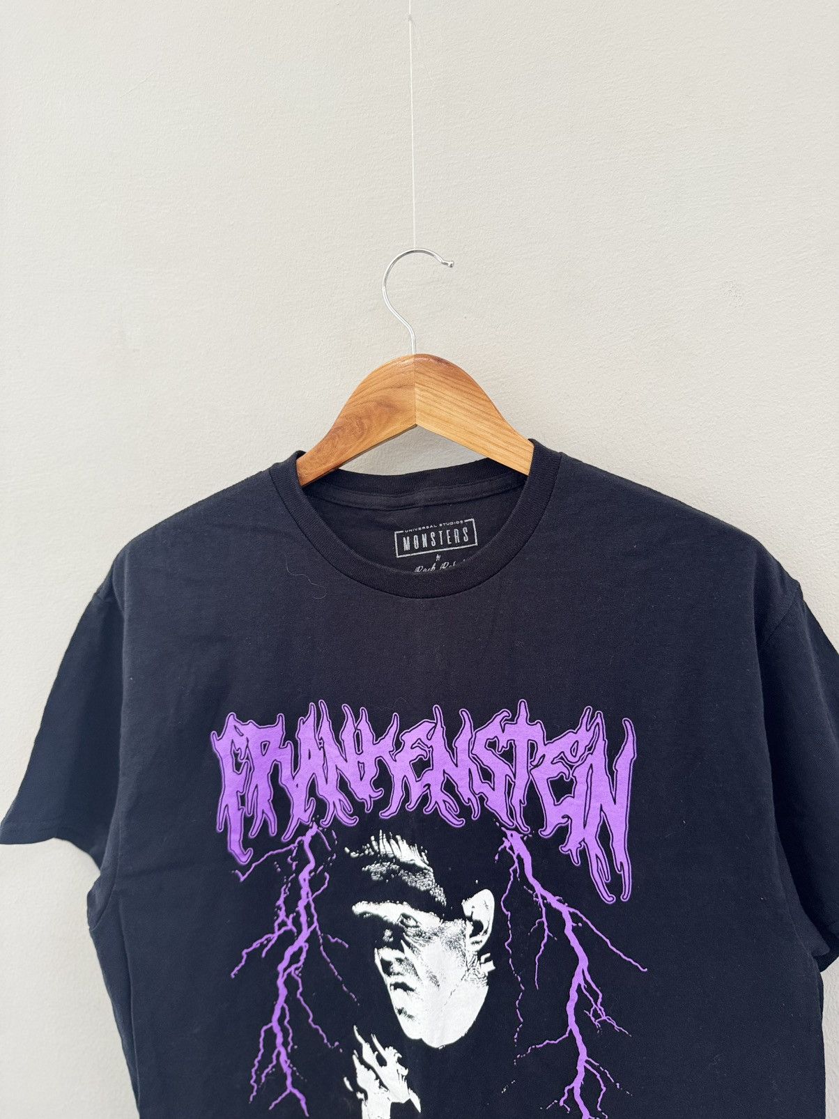 Vintage Frankenstein Monster It Comes To Life Horror Poster Tee L Size US L / EU 52-54 / 3 - 2 Thumbnail