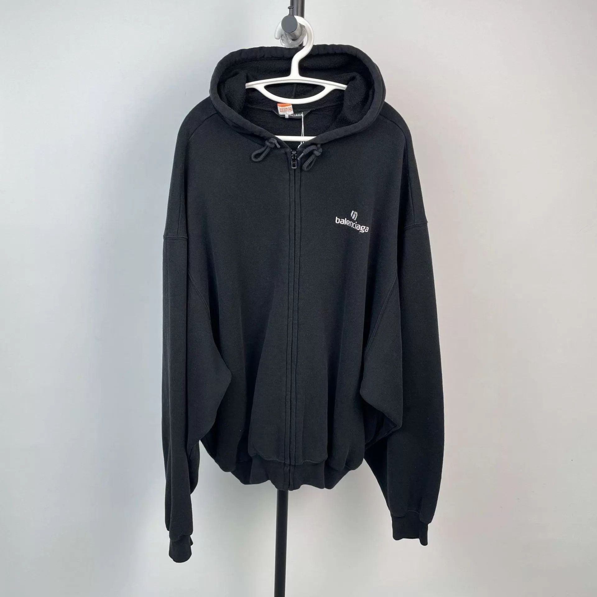 Balenciaga Balenciaga Black Hoodie XS 95 New Size US XS / EU 42 / 0 - 1 Thumbnail