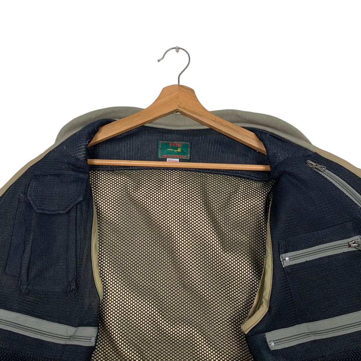 Vintage 90's PMD Fishing Gear Multi Pocket Utility Vest #2710-C122 Size US M / EU 48-50 / 2 - 12 Thumbnail