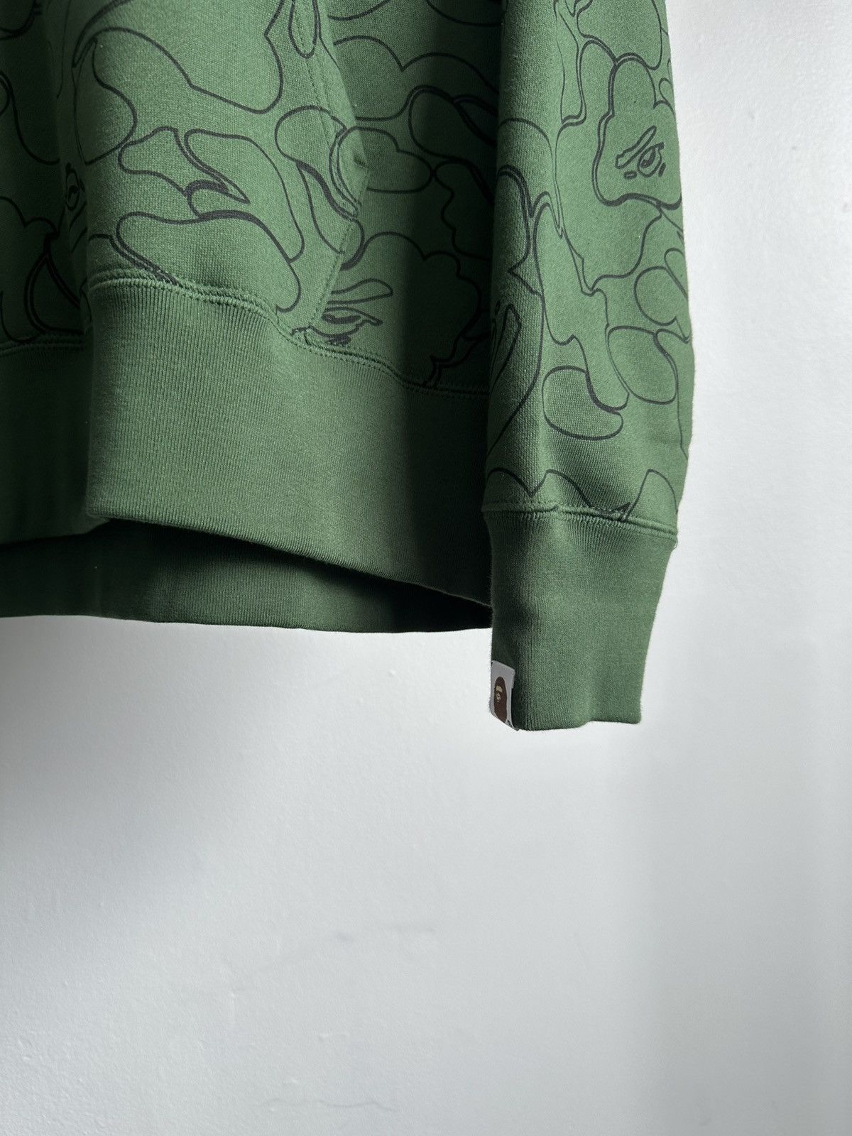Bape BAPE HAPPY NEW YEAR BAG MILITARY HOODIE Size US M / EU 48-50 / 2 - 3 Thumbnail