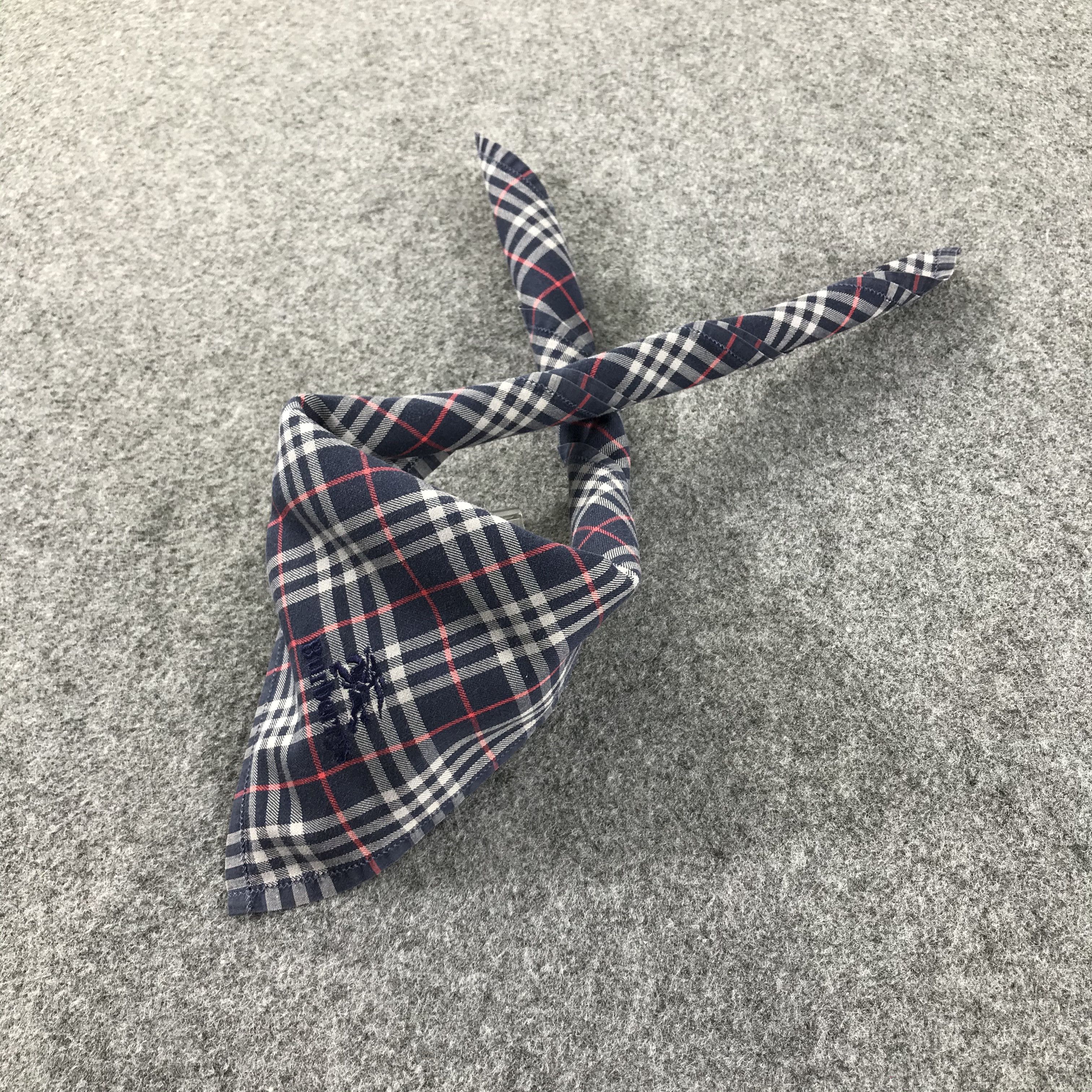 Burberry Burberrys Nova Check Handkerchief Neckerchief Bandana H327 Size ONE SIZE - 3 Thumbnail