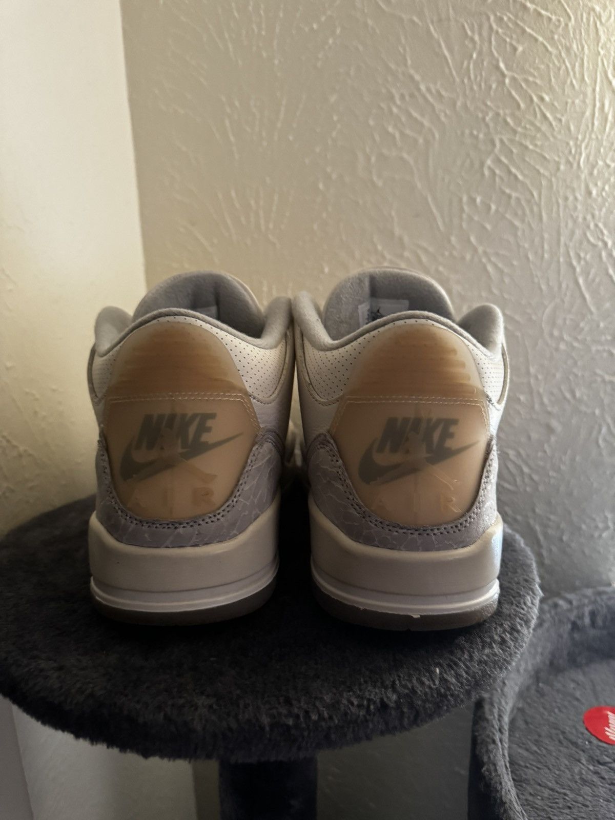 Jordan Brand Air Jordan 3 Retro SE Craft 'Ivory' Size US 9.5 / EU 42-43 - 3 Thumbnail