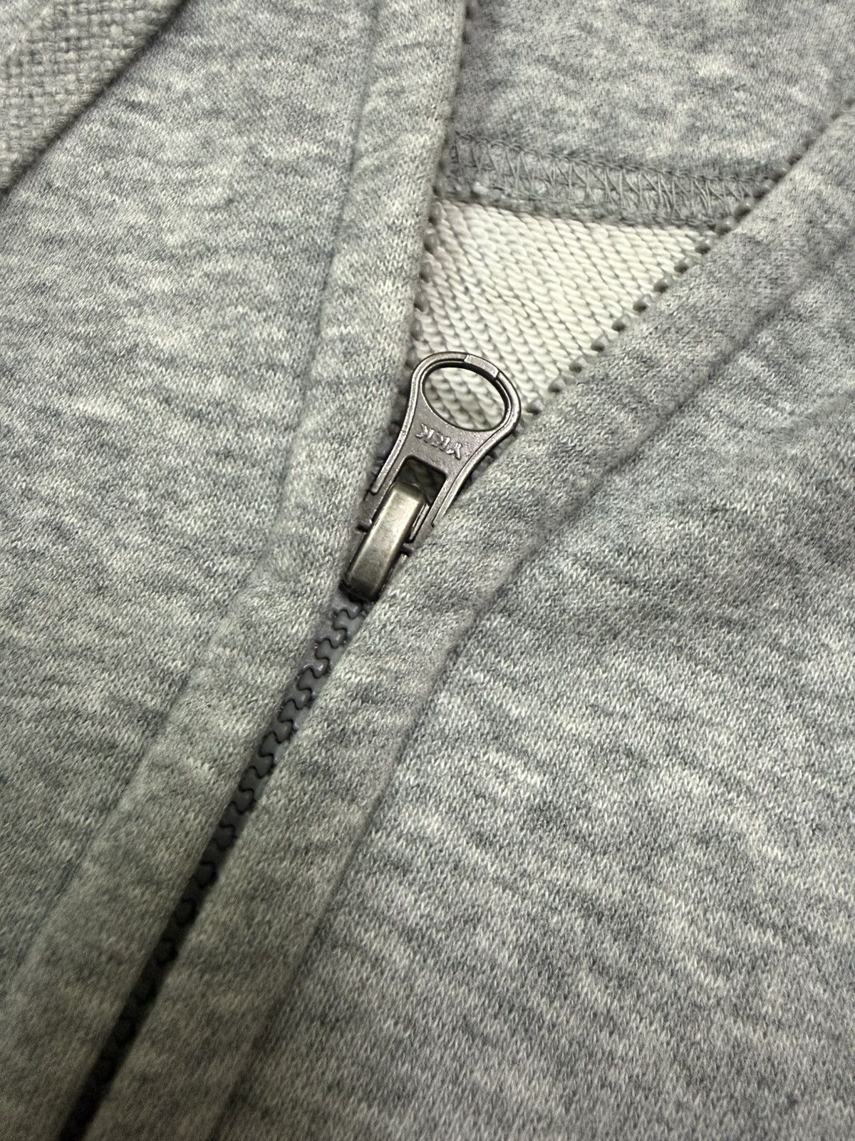 Uniqlo Uniqlo Plain Basic Zip Up Sweater Hoodie Size US XS / EU 42 / 0 - 4 Thumbnail