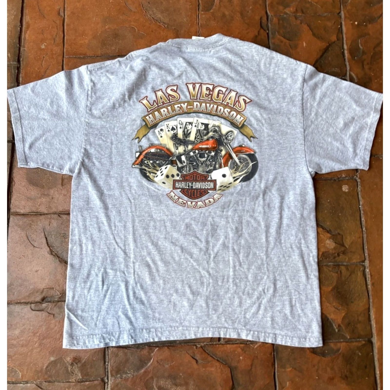 Harley Davidson VINTAGE Harley-Davidson Skull Poker T-Shirt XL Men Crew Neck Short Sleeve Graphic Print Knit Cotton Gray 2000s Biker Motorcycle Skull Size US XL / EU 56 / 4 - 3 Thumbnail