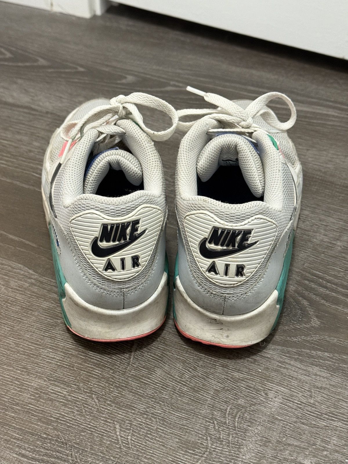 Nike Air Max Size US 8.5 / EU 41-42 - 2 Thumbnail