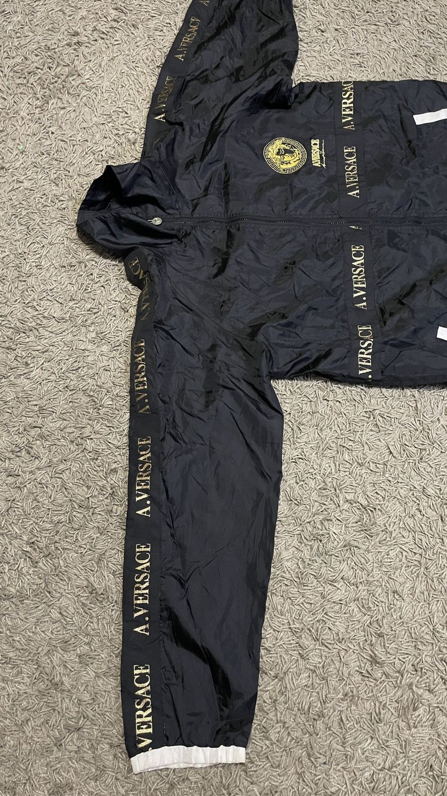 Versace A.VERSACE China Size US L / EU 52-54 / 3 - 2 Thumbnail