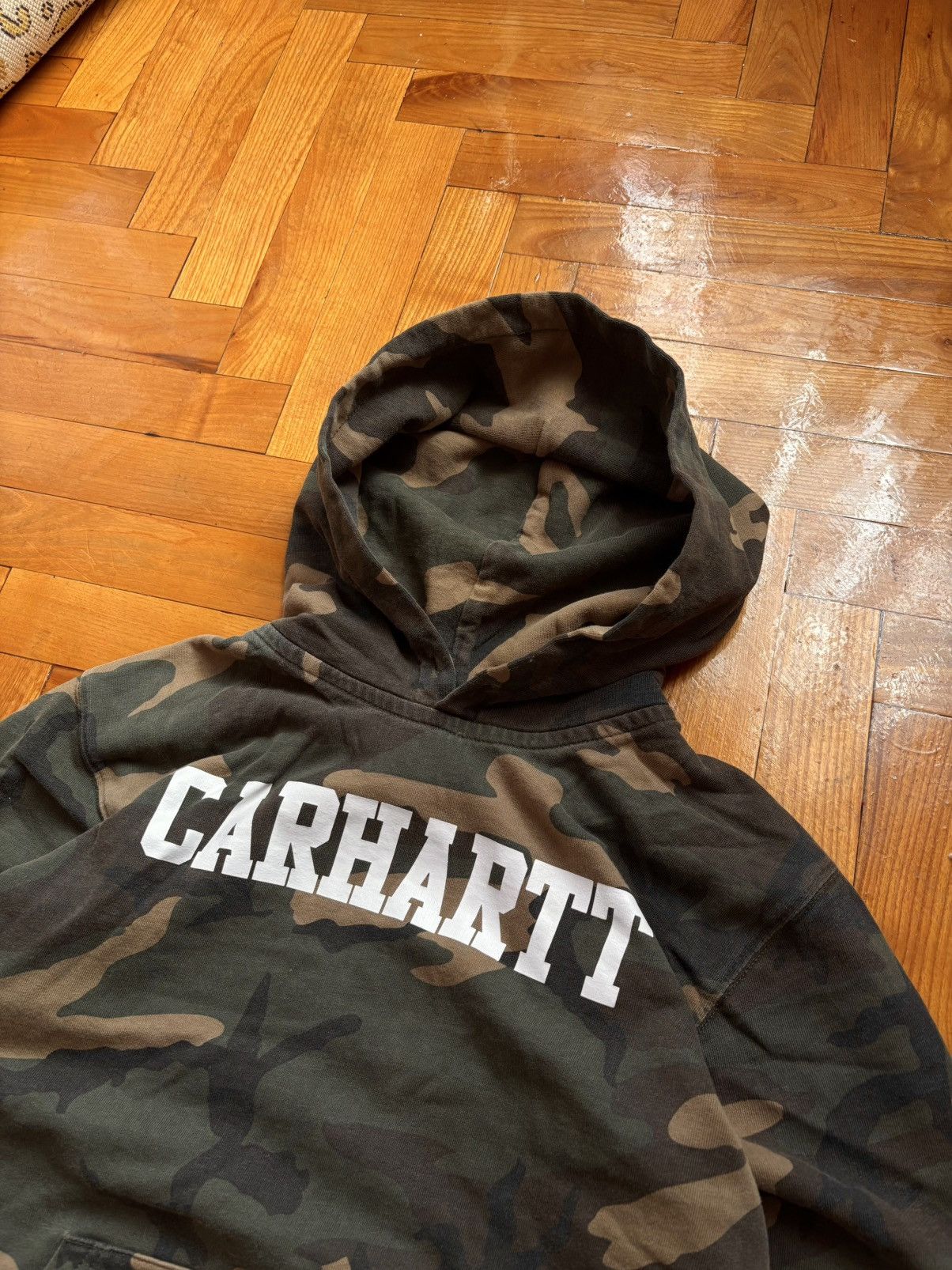 Carhartt Vintage Streetwear Carhartt Big Logo Camo Hoodie Size US S / EU 44-46 / 1 - 5 Thumbnail
