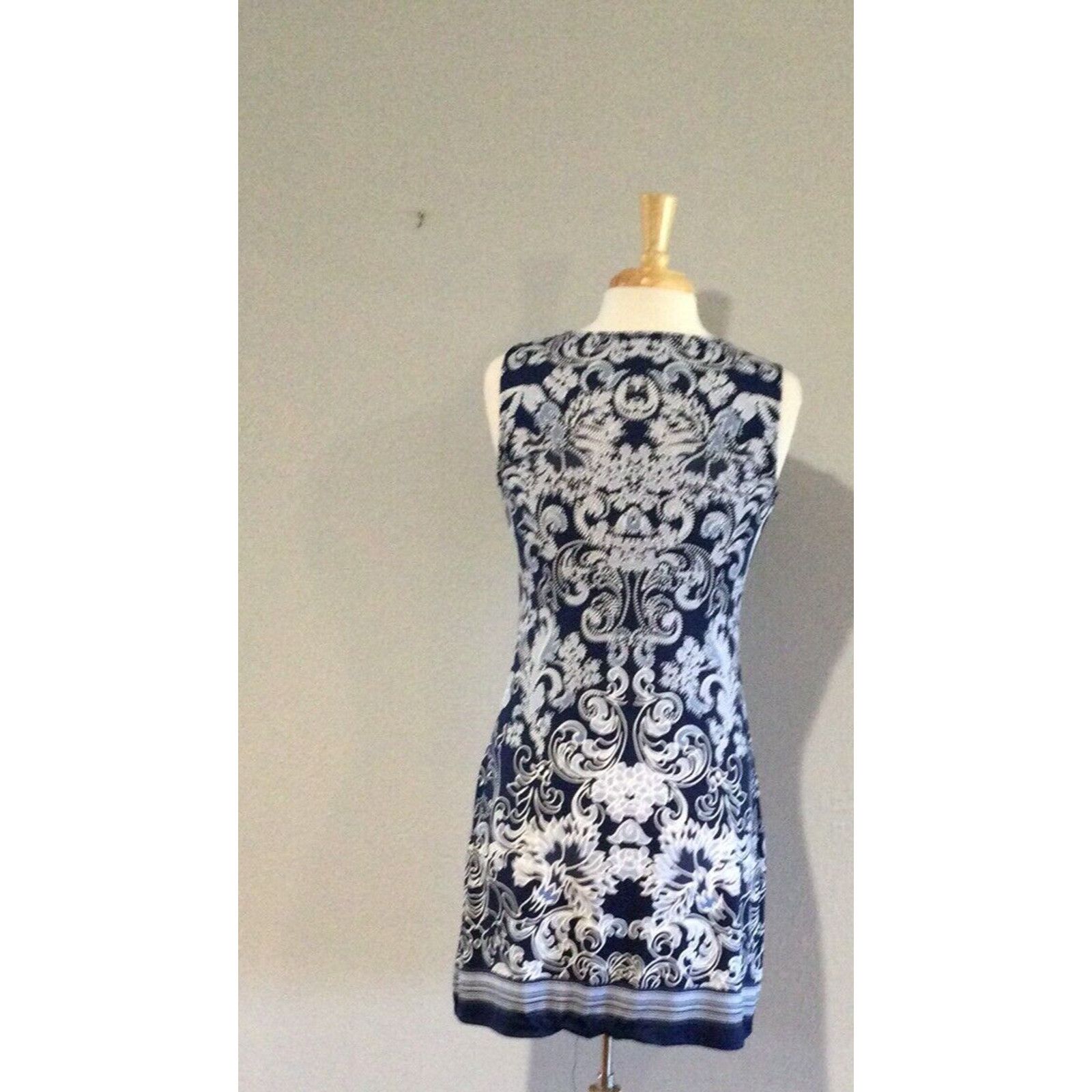 Other Haani Blue/White Graphic Print Sheath Dress Petite Small Size S / US 4 / IT 40 - 7 Thumbnail