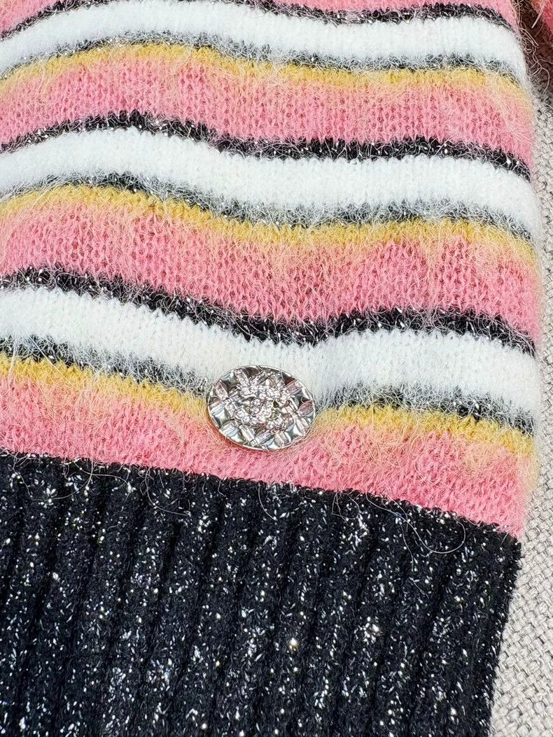 Chanel Chanel 22A color-blocked striped long-sleeved sweater Size XXS / US 00 / IT 34 - 4 Thumbnail