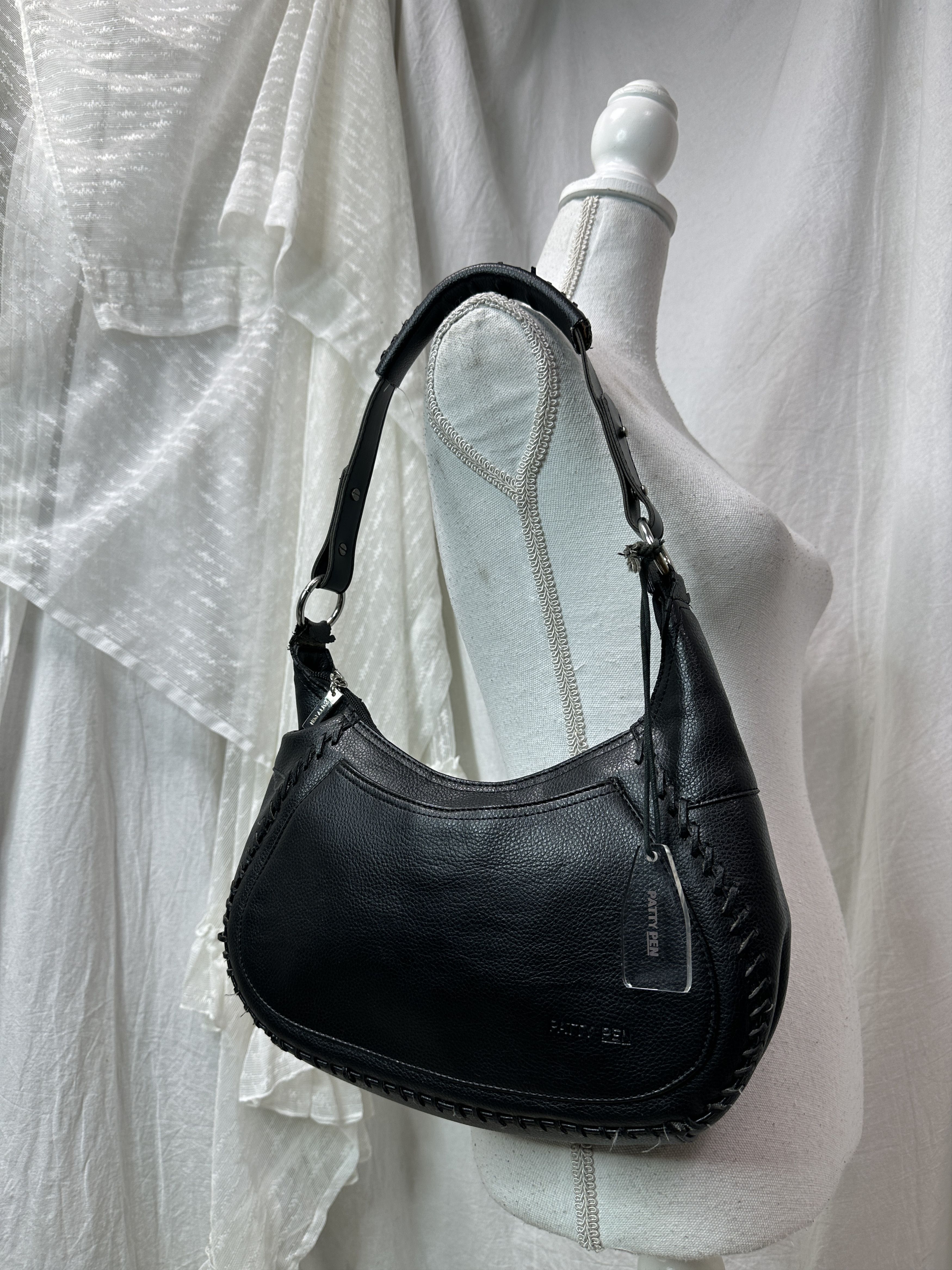 Vintage Vintage Avant Garde Grunge Shouder Bag Y2K Size ONE SIZE - 1 Thumbnail