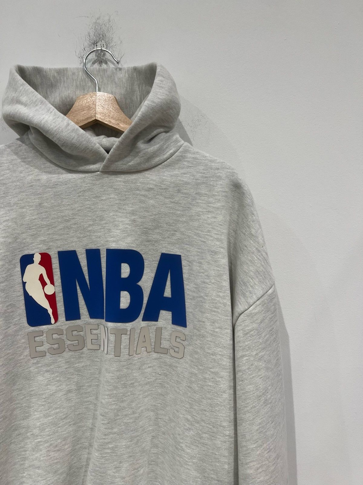 Fear of God Fear of God Essentials NBA Hoodie Light Heather Size: S Size US S / EU 44-46 / 1 - 2 Thumbnail