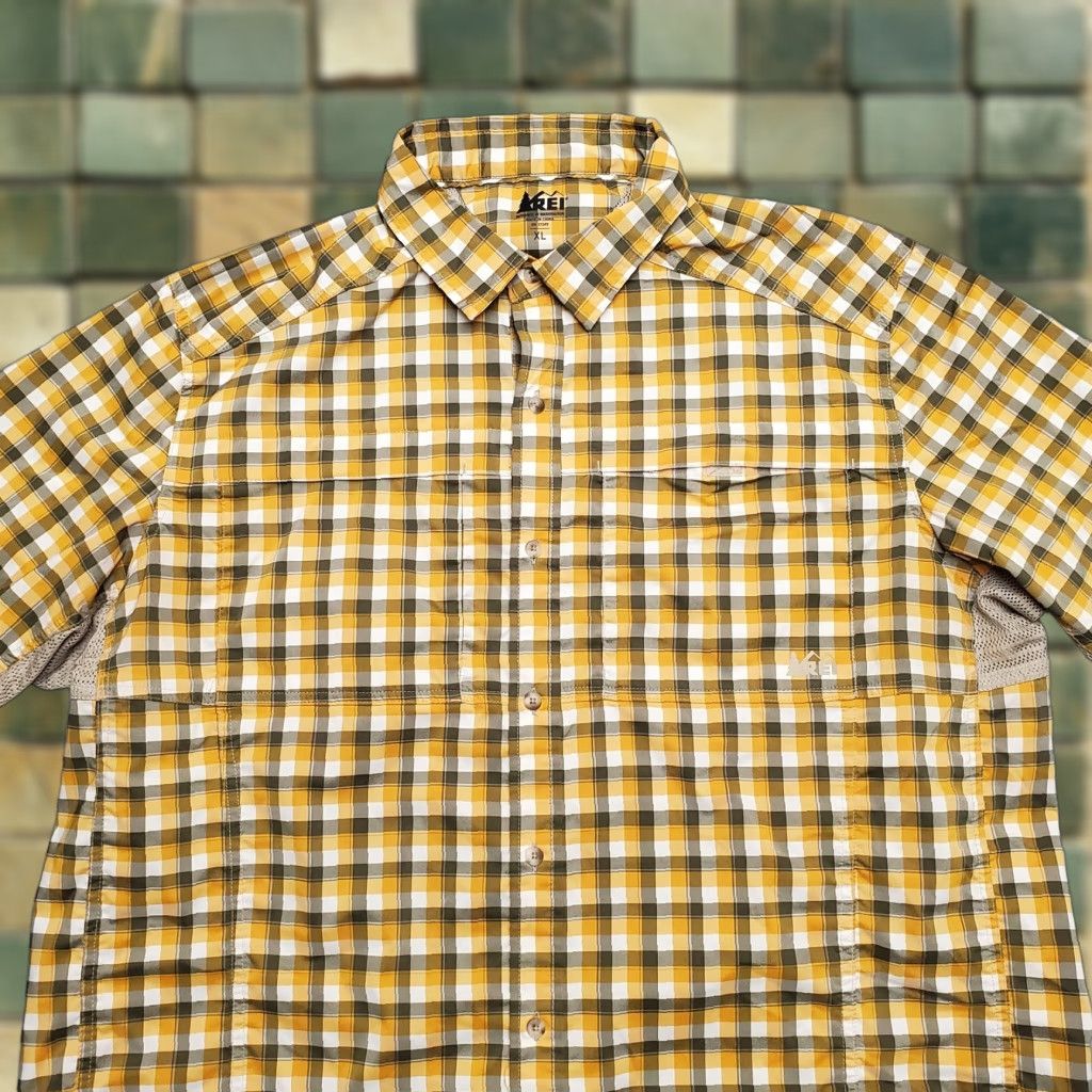 Vintage REI Shirt Mens XL Orange Plaid Short Sleeve Polyester Performance Vented Outdoor Size US XL / EU 56 / 4 - 1 Thumbnail