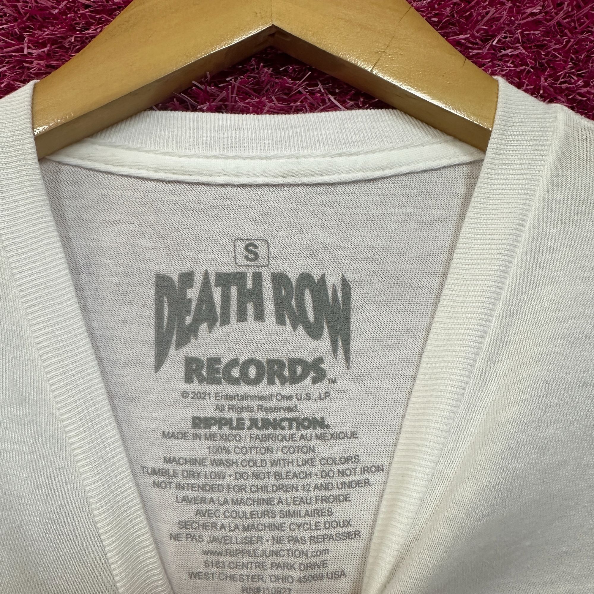 Death Row Records Death Row Records Puffy Electric Chair Inmate Logo Rap Tee S Size US S / EU 44-46 / 1 - 4 Thumbnail