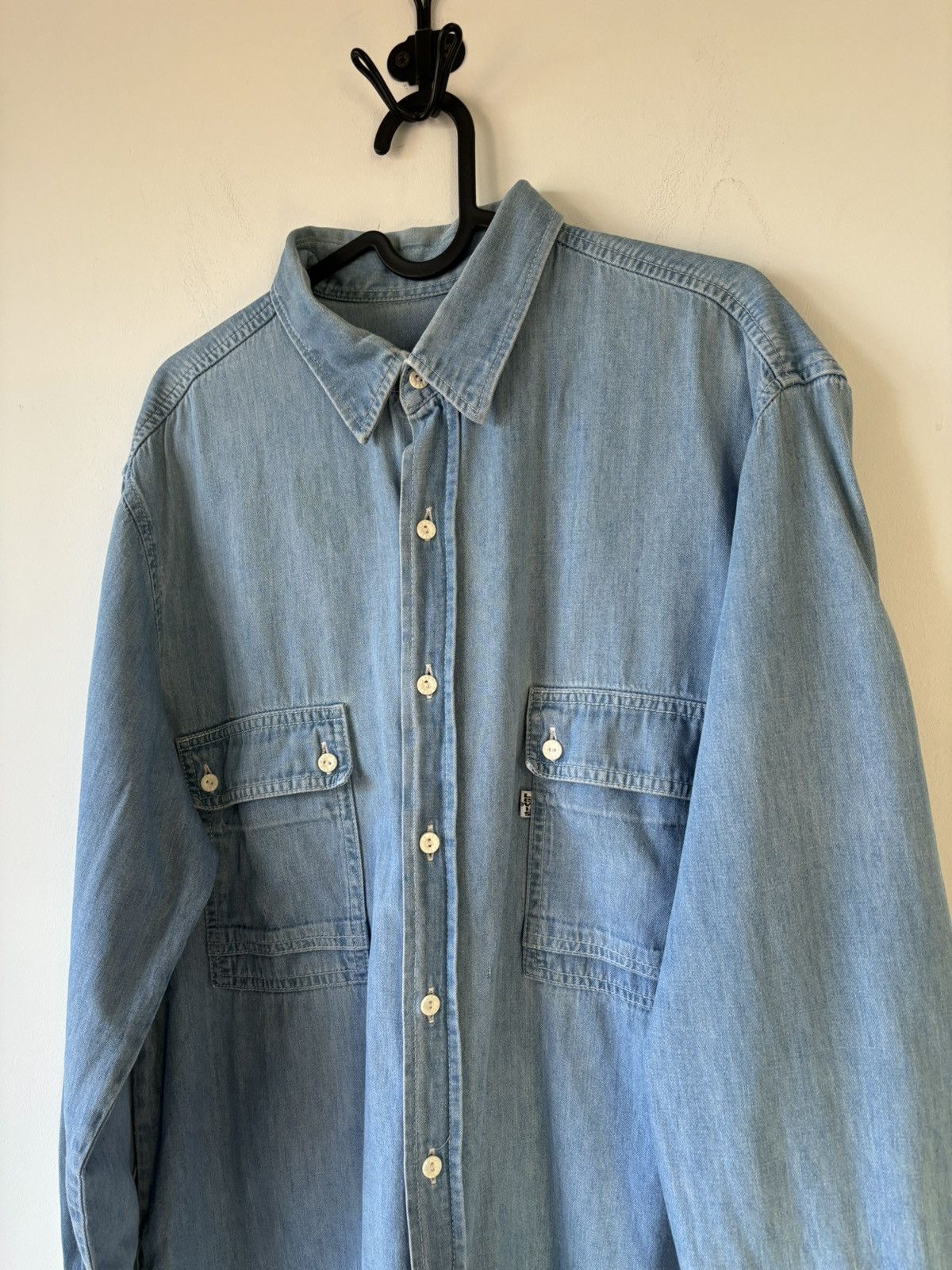 Levi's × Levi's Vintage Clothing Vintage 90s Washed Denim Cargo Shirt Size US L / EU 52-54 / 3 - 4 Thumbnail