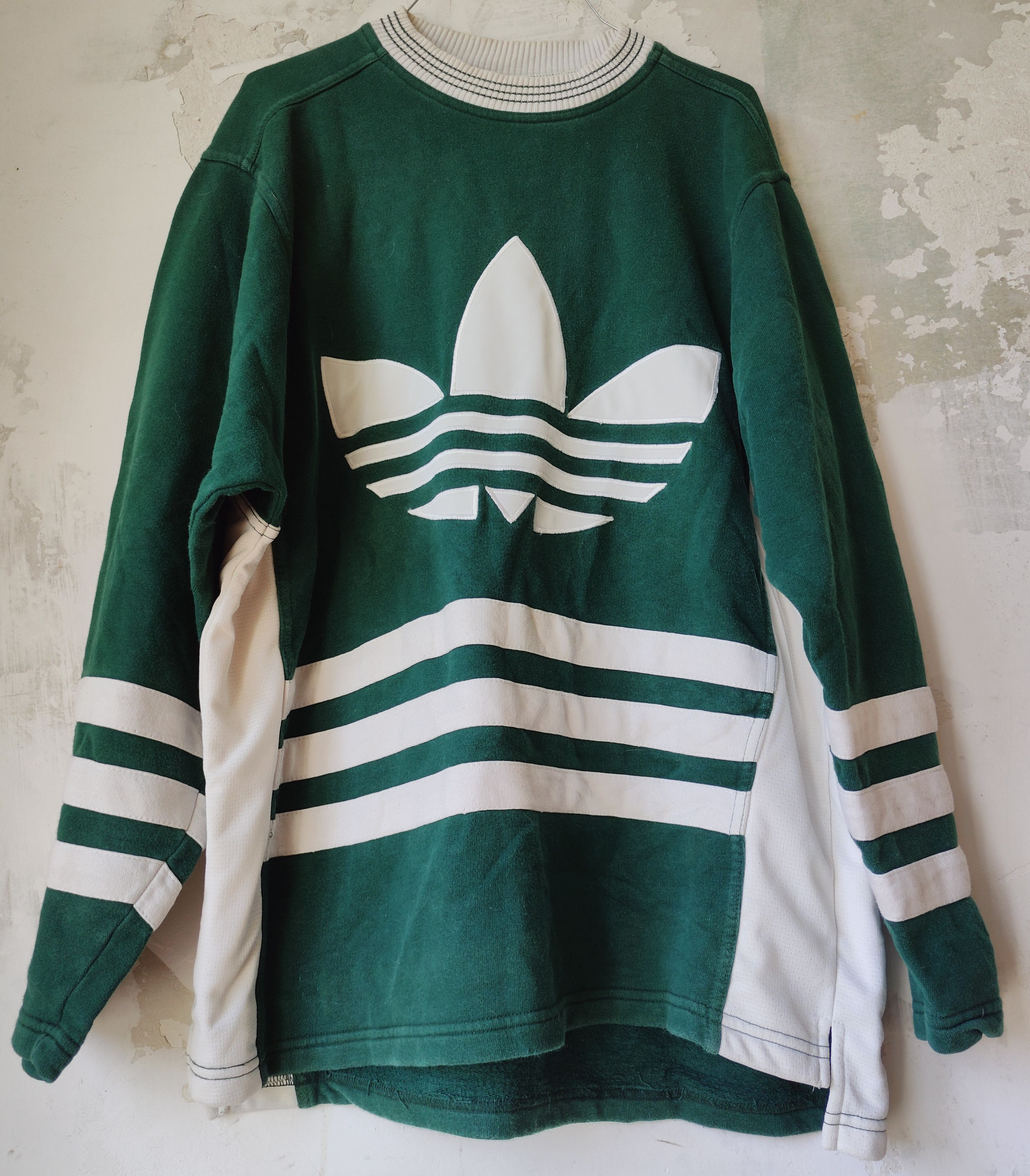 Adidas Vintage adidas three stripes crewneck 80s 90s Size US M / EU 48-50 / 2 - 1 Thumbnail