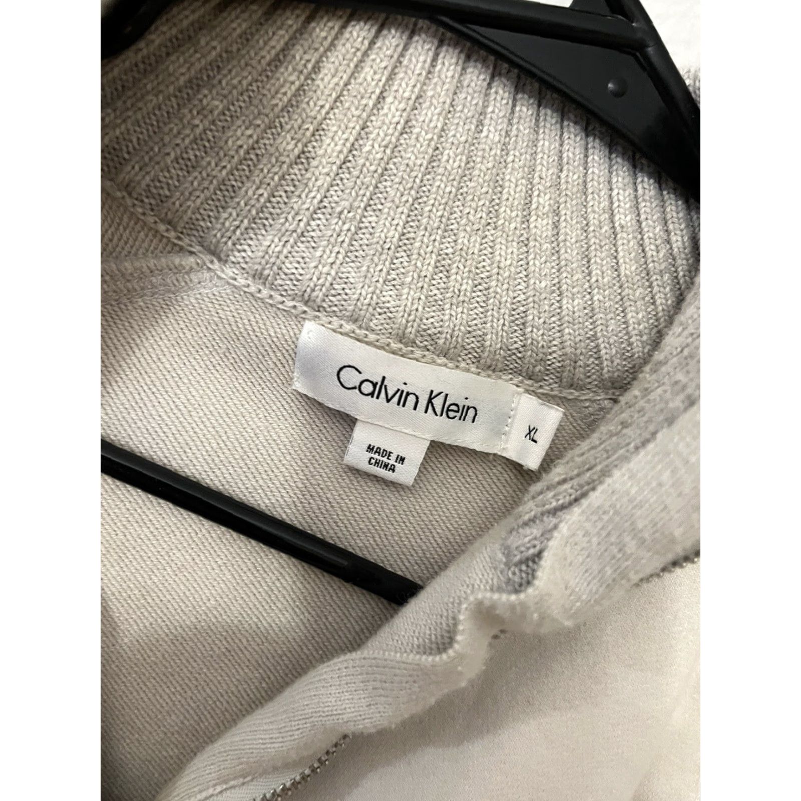Calvin Klein Calvin Klein Mens Light Gray Ribbed 1/4 Zip Pullover Fleece Size XL EUC Size US XL / EU 56 / 4 - 3 Thumbnail