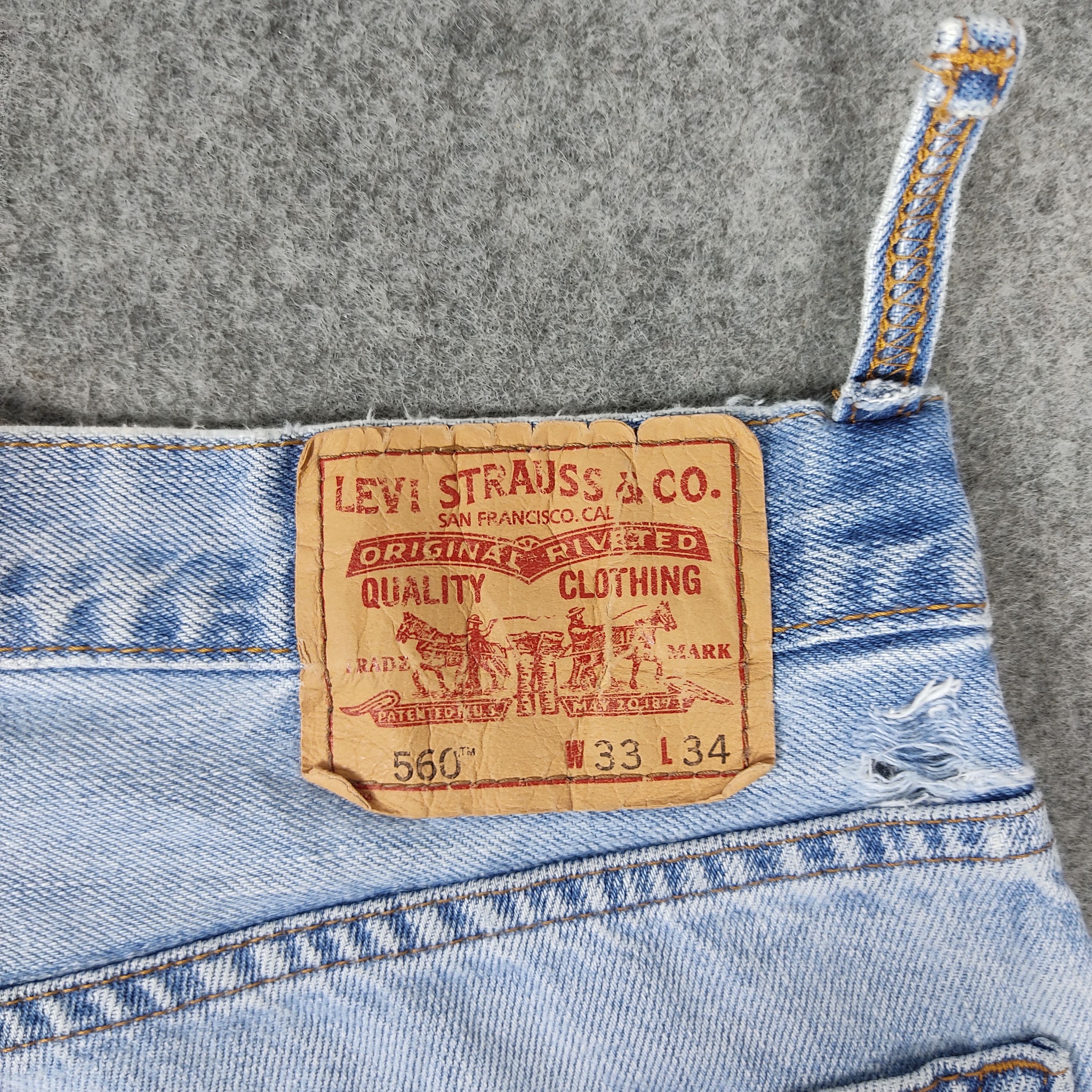 Levi's × Vintage Vintage Levis 560 Blue Light Wash Jeans L343 Size US 33 - 10 Thumbnail