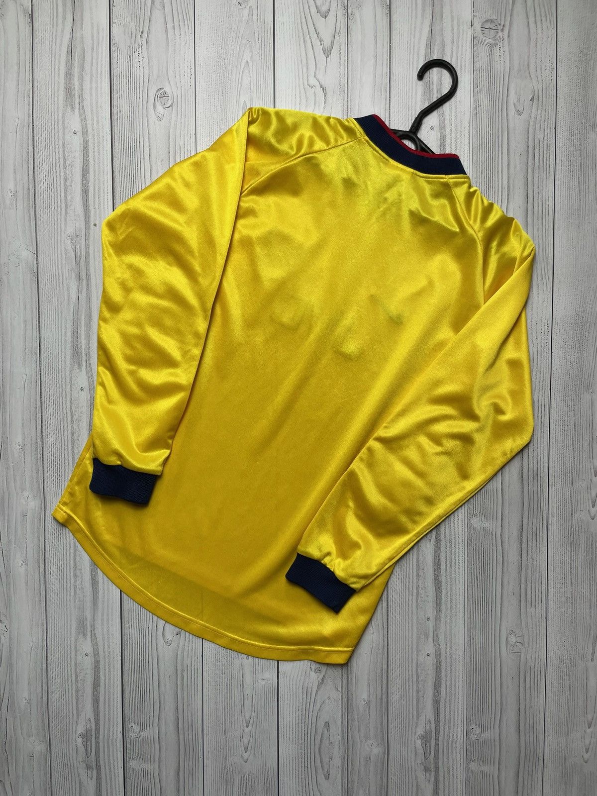 Vintage Vintage Nike Arsenal long sleeve yellow soccer jersey Xs/S Size US XS / EU 42 / 0 - 2 Thumbnail